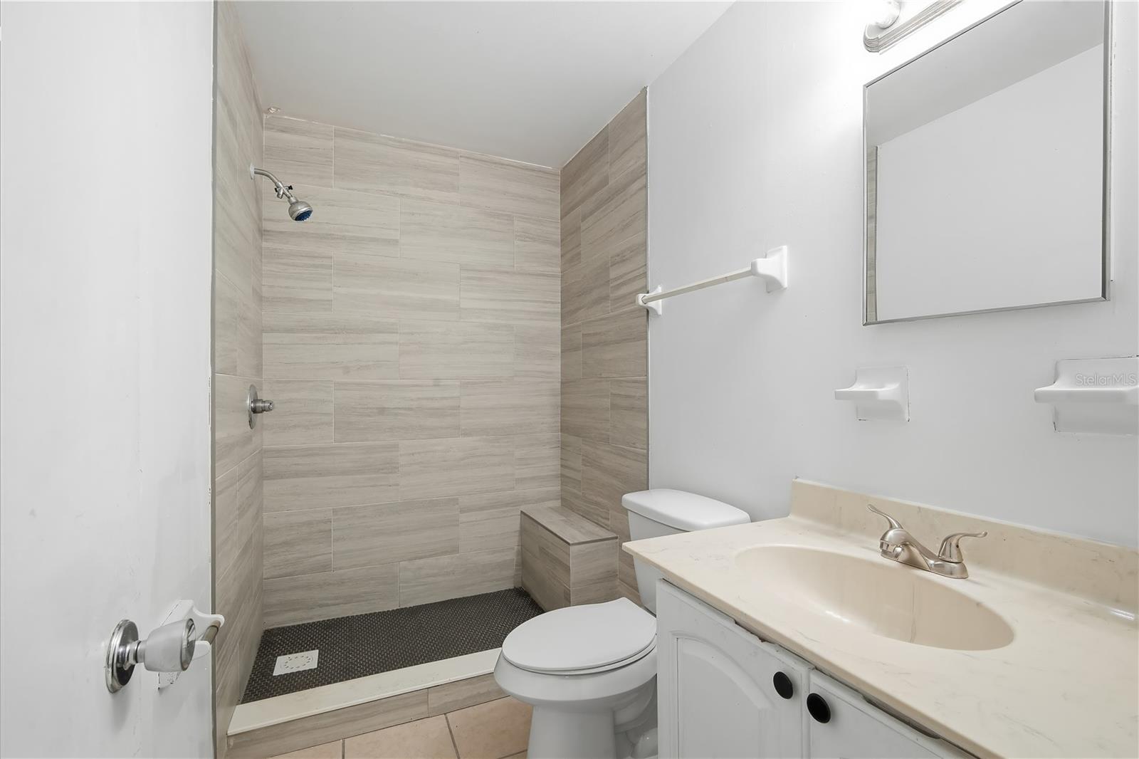 5801 11th Street Ct E Property Photo 14