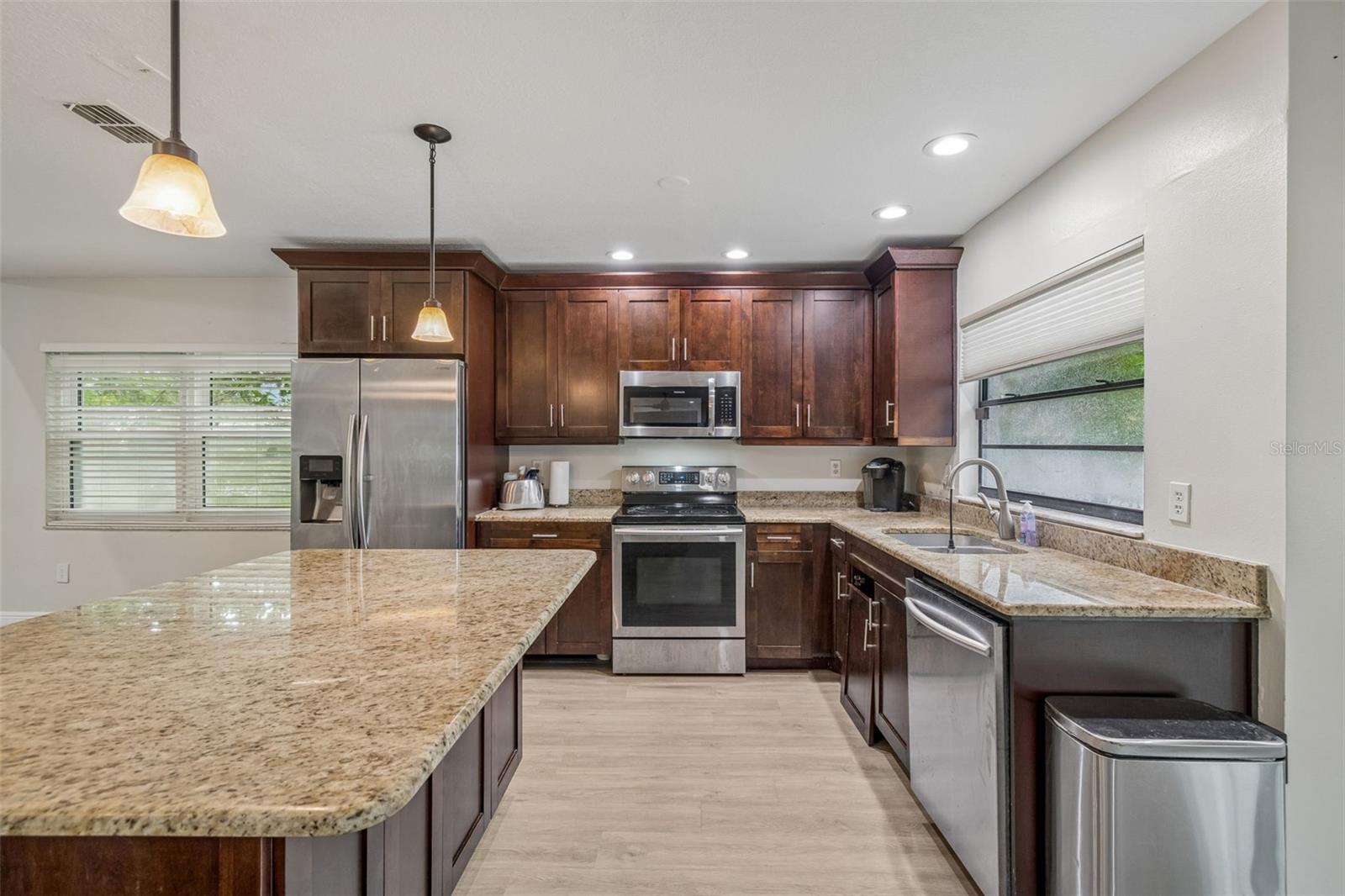 16507 Cranwood Pl Property Photo 8