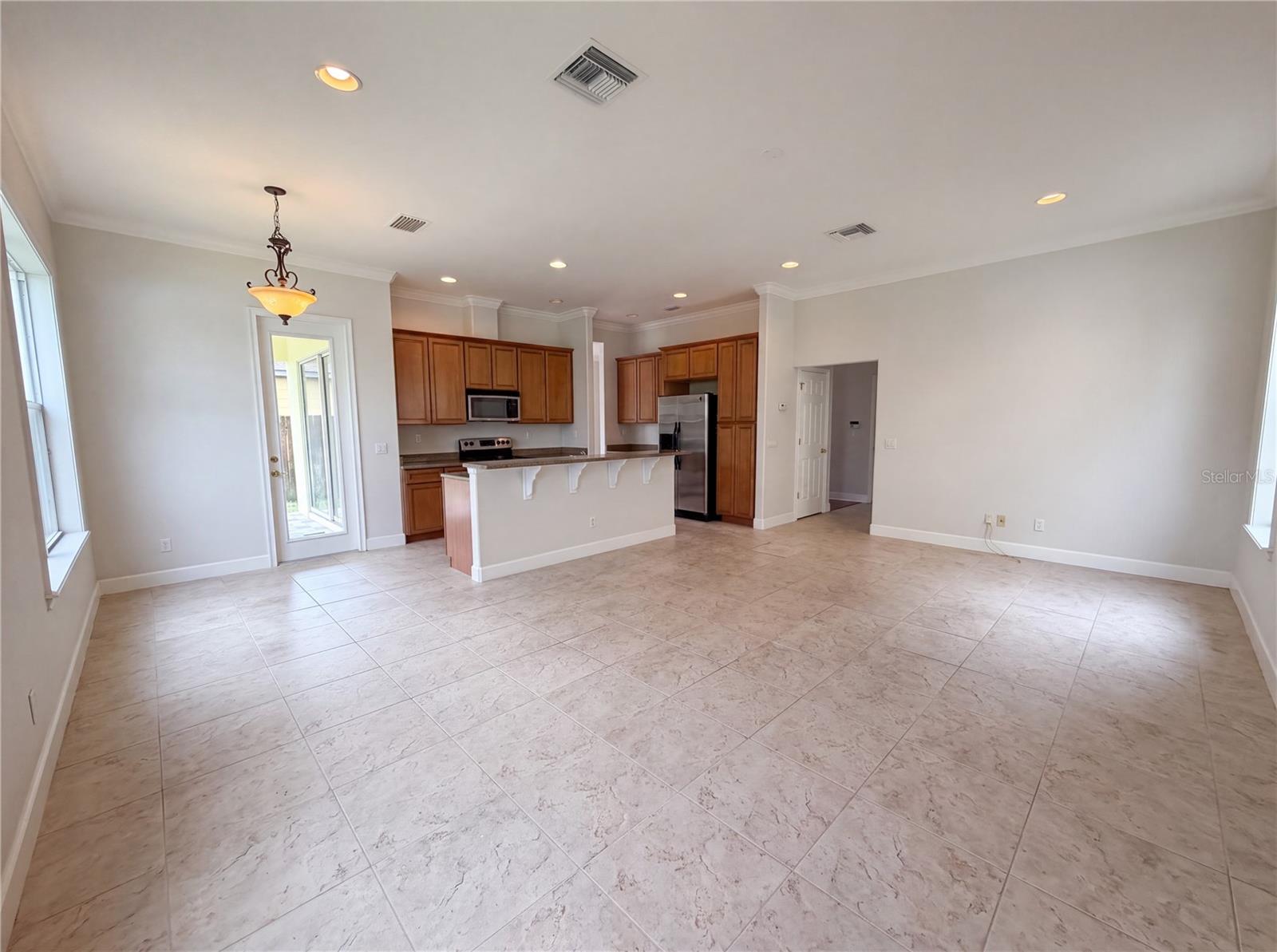 6215 Interbay Blvd Property Photo 3