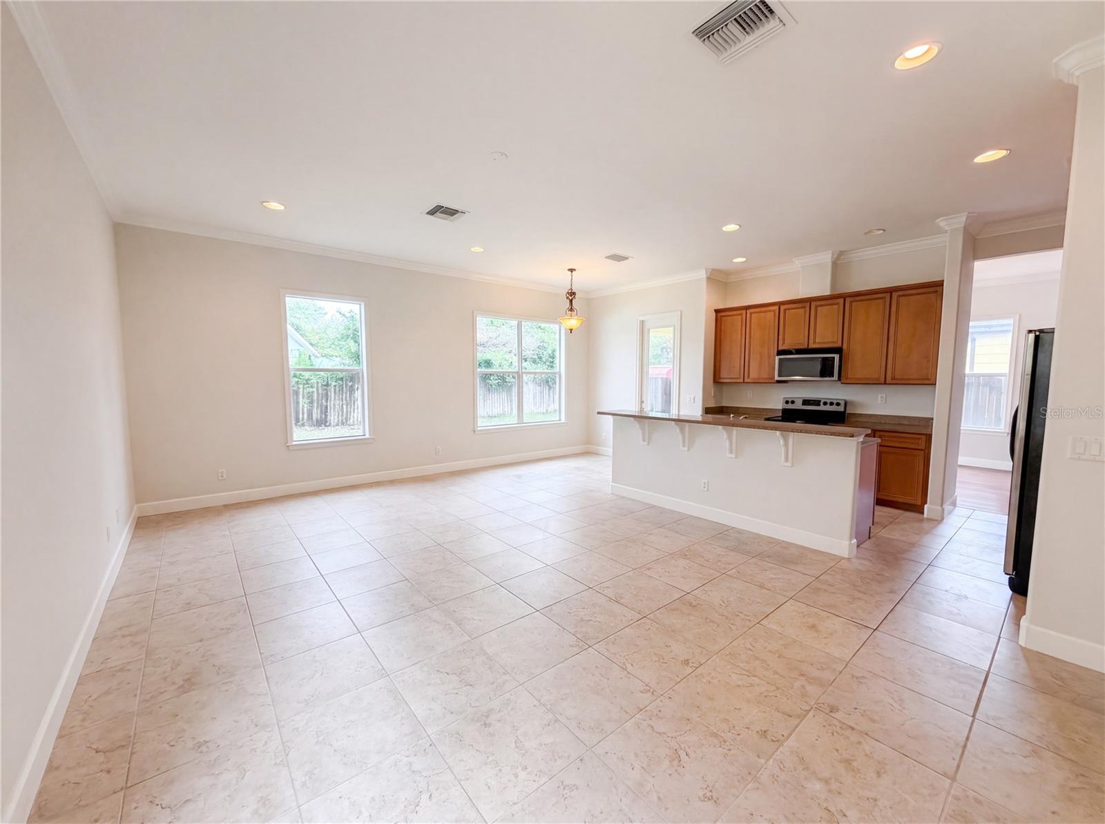 6215 Interbay Blvd Property Photo 4