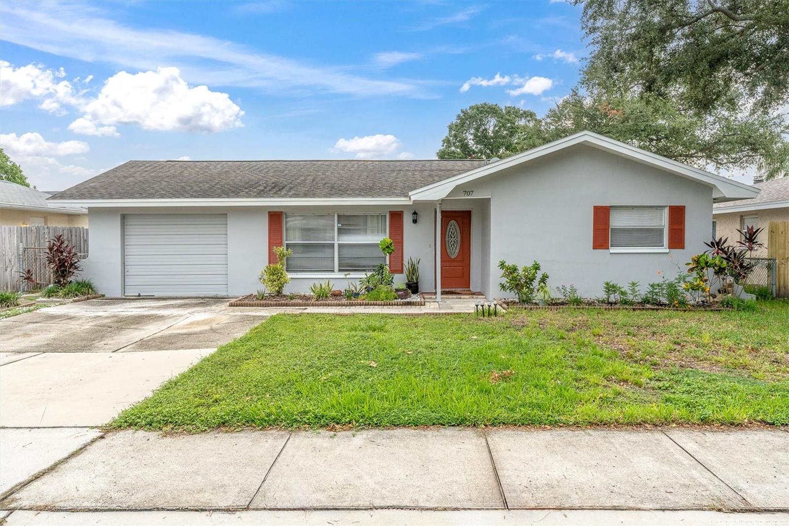 707 LEMONWOOD DR