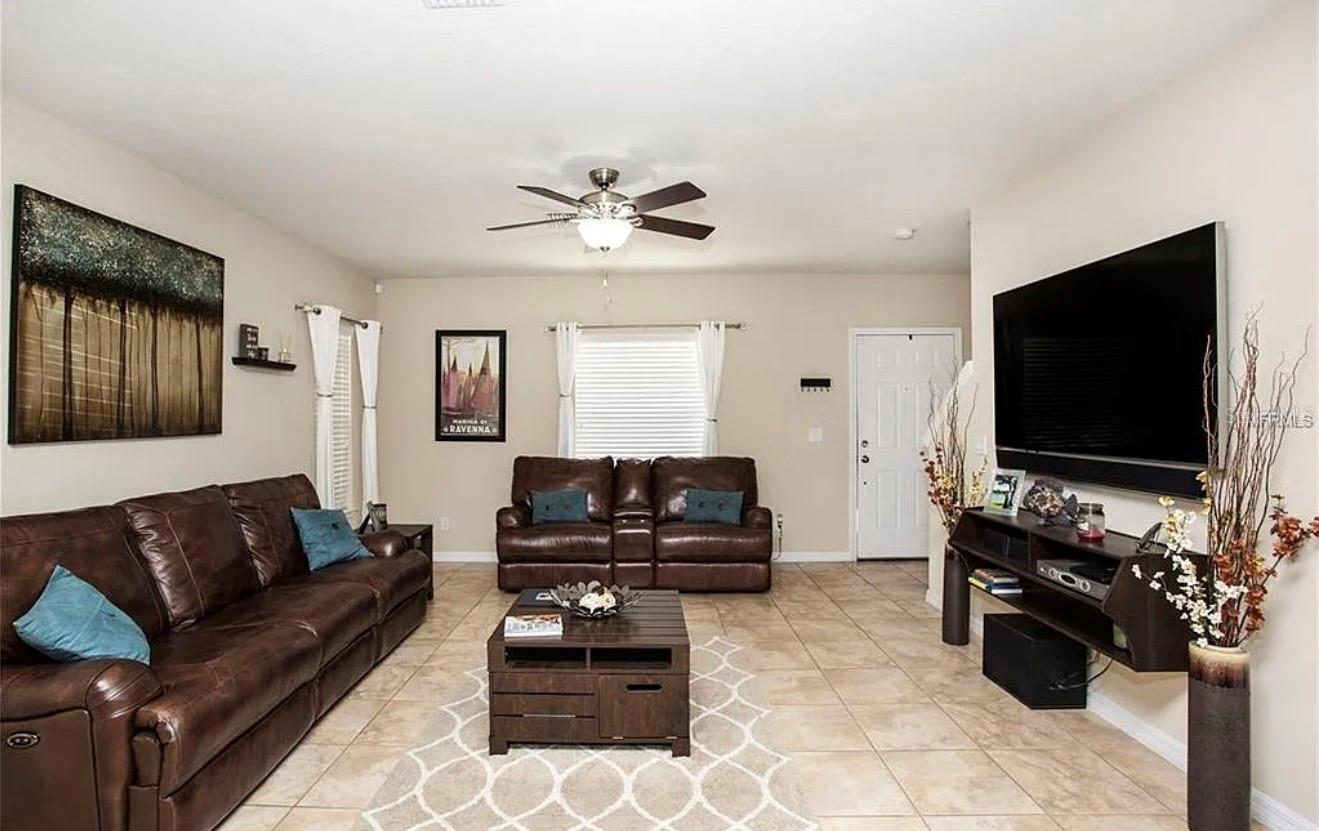 4745 Somerset Hill Ln Property Photo 2