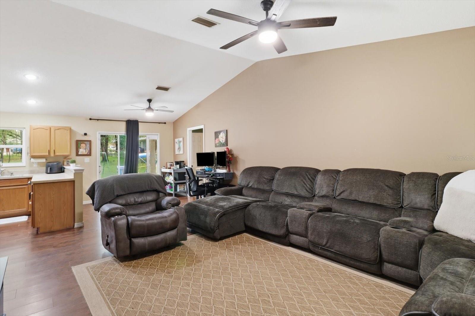 6461 E Mobile St Property Photo 7