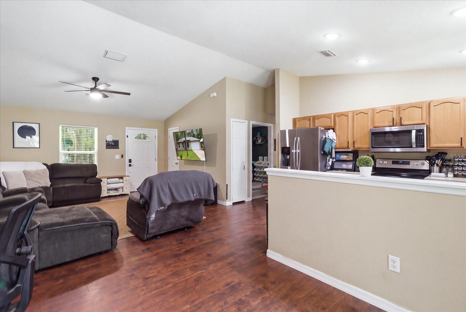 6461 E Mobile St Property Photo 12