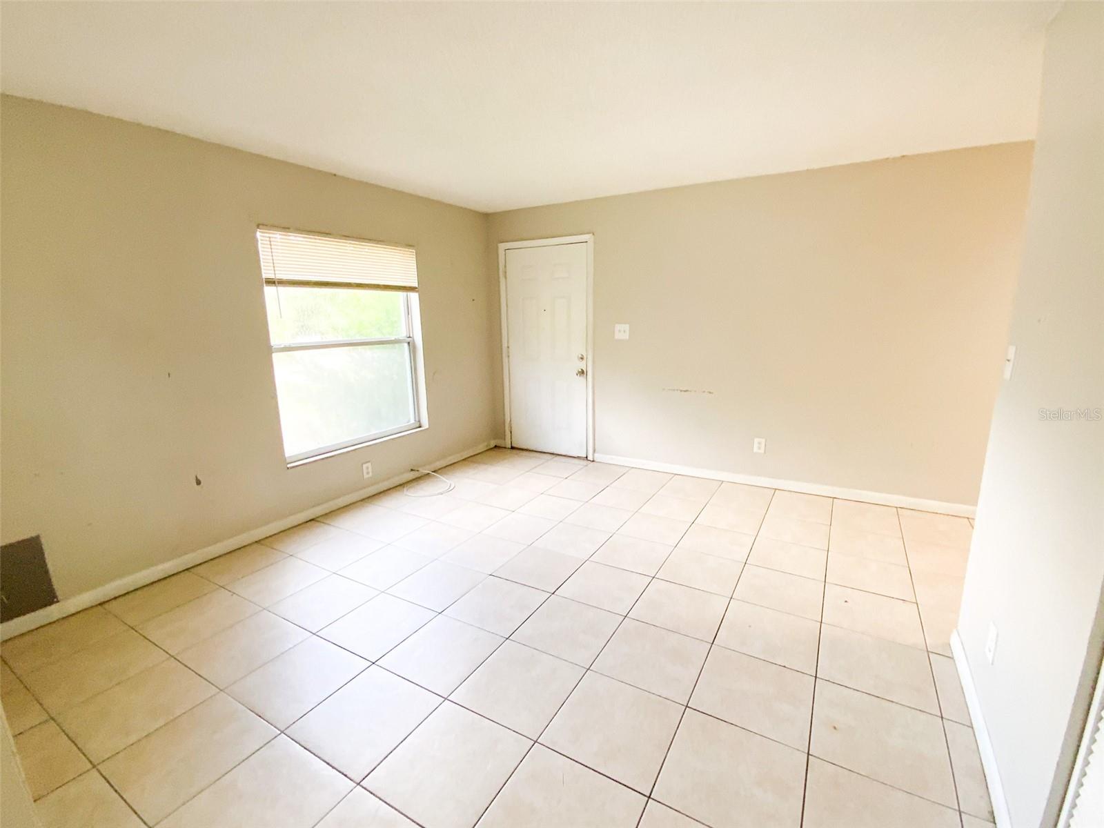 2205 Irene St #4 Property Photo 5