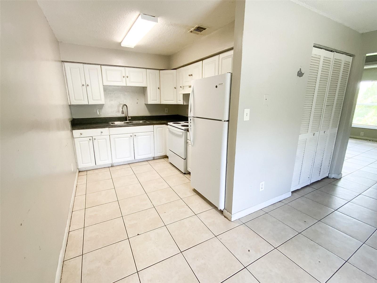 2205 Irene St #4 Property Photo 6