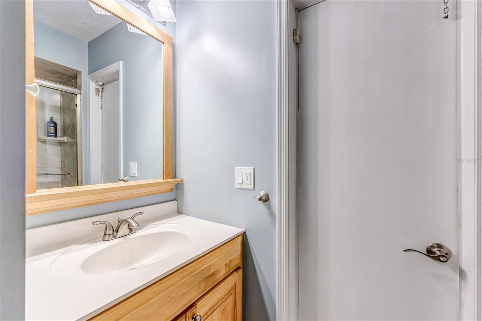2339 Kings Point Dr Property Photo 53