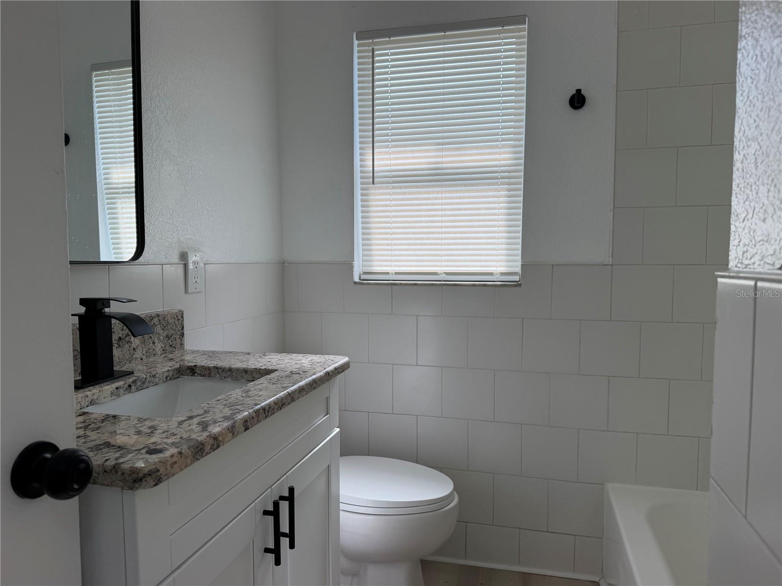 1705 E Bird St Property Photo 11