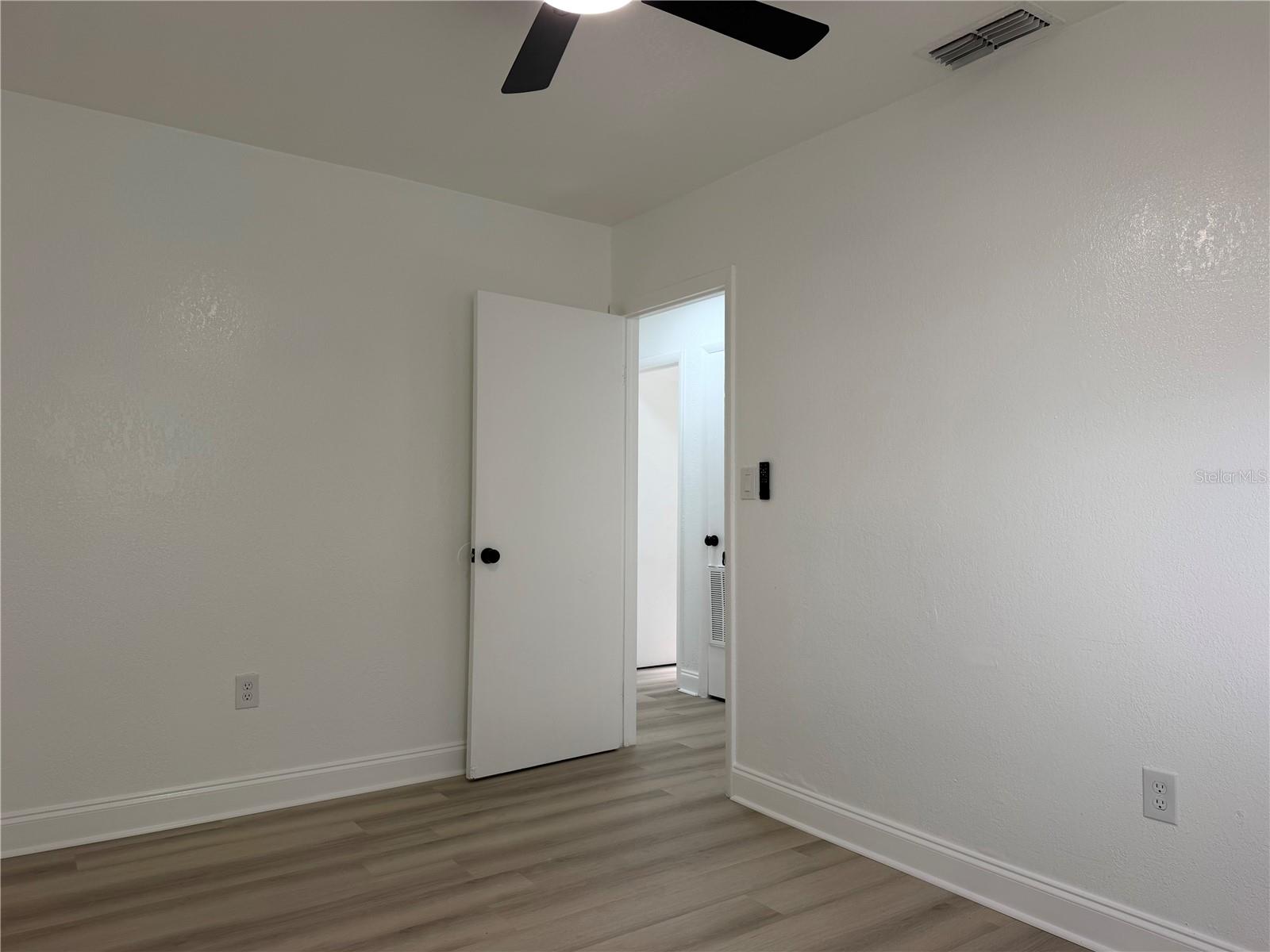 1705 E Bird St Property Photo 12
