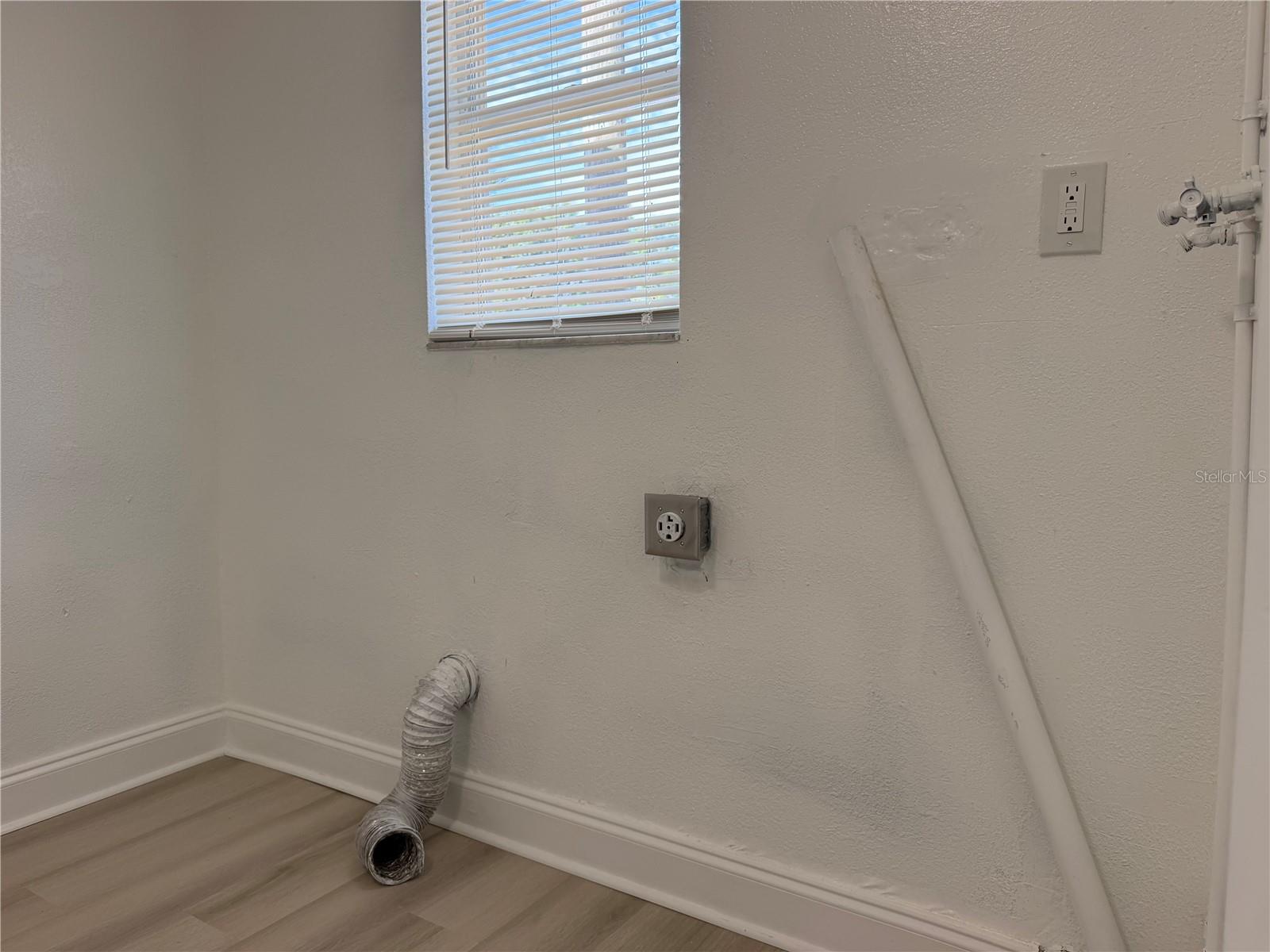 1705 E Bird St Property Photo 14