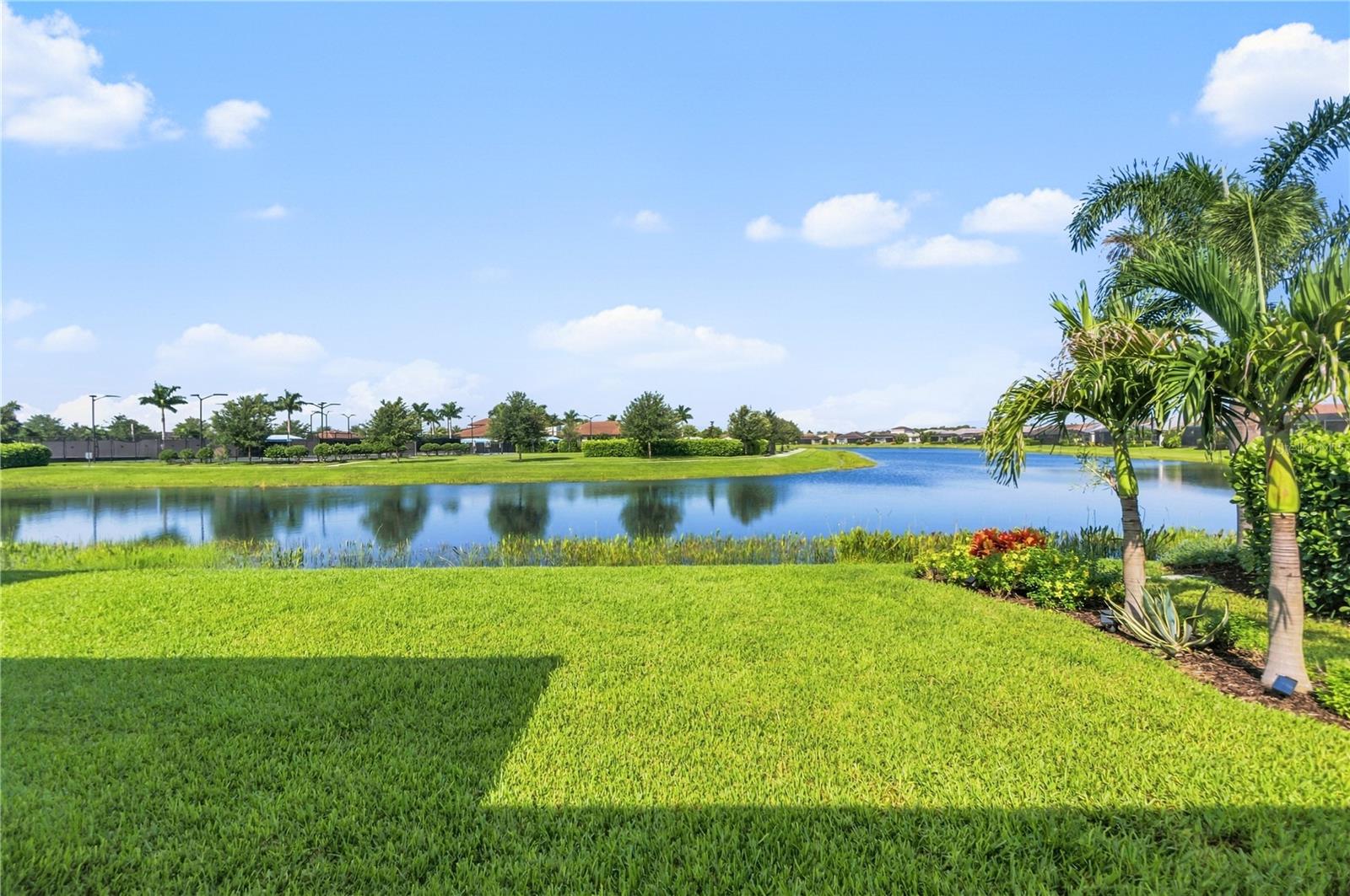 4925 Surfside Cir Property Photo 42