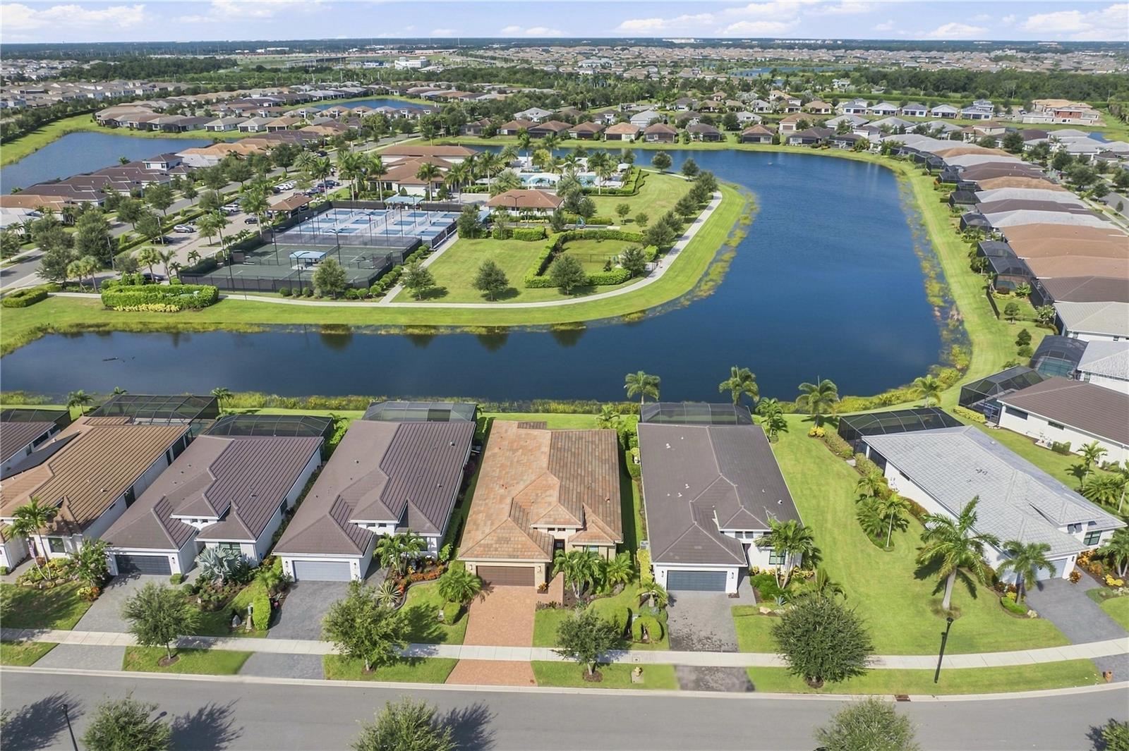 4925 Surfside Cir Property Photo 77