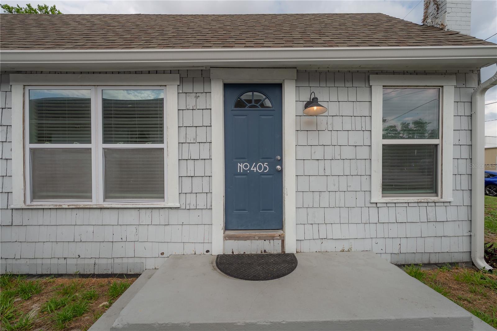405 E Cayuga St Property Photo 2