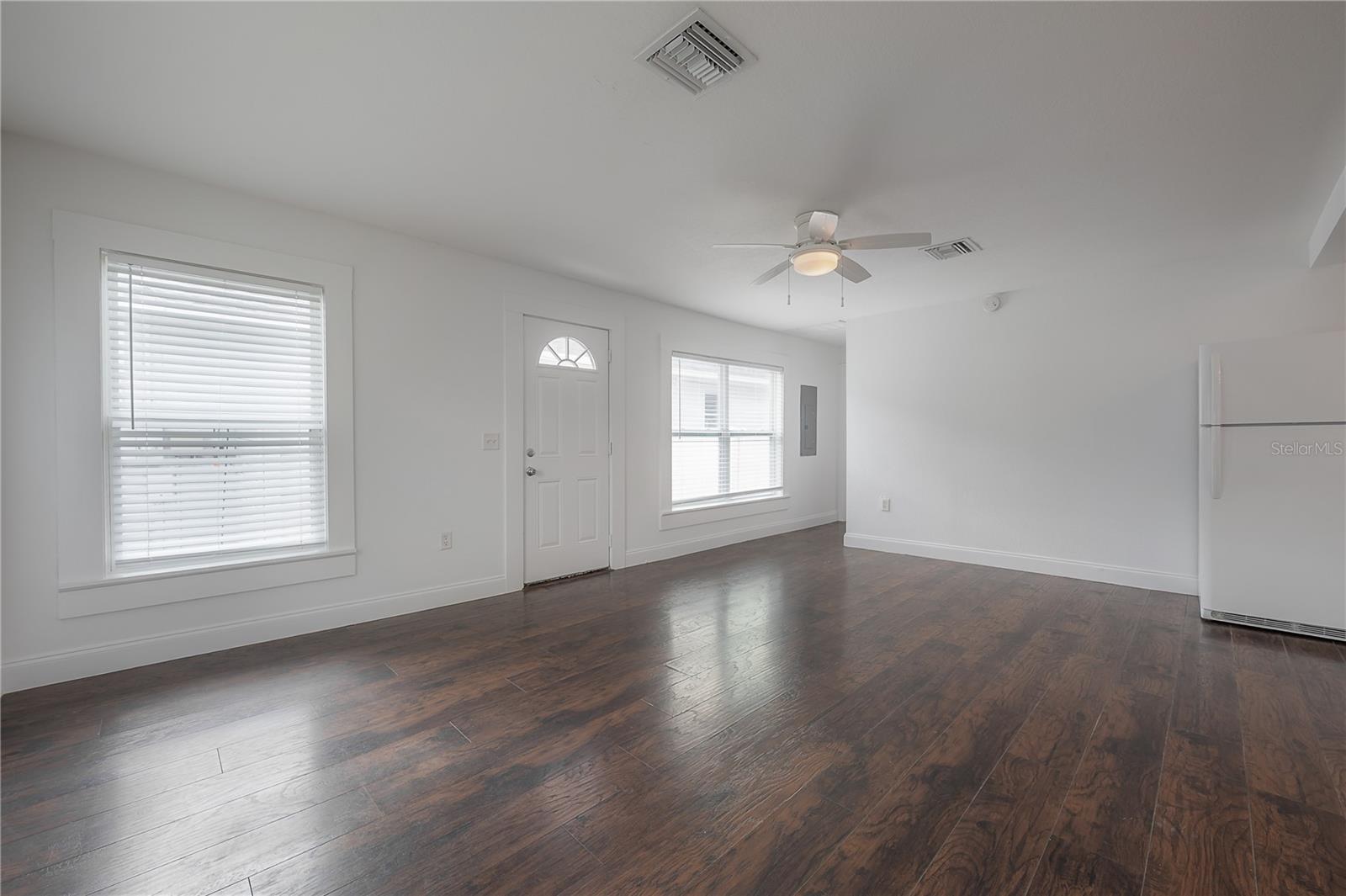 405 E Cayuga St Property Photo 12