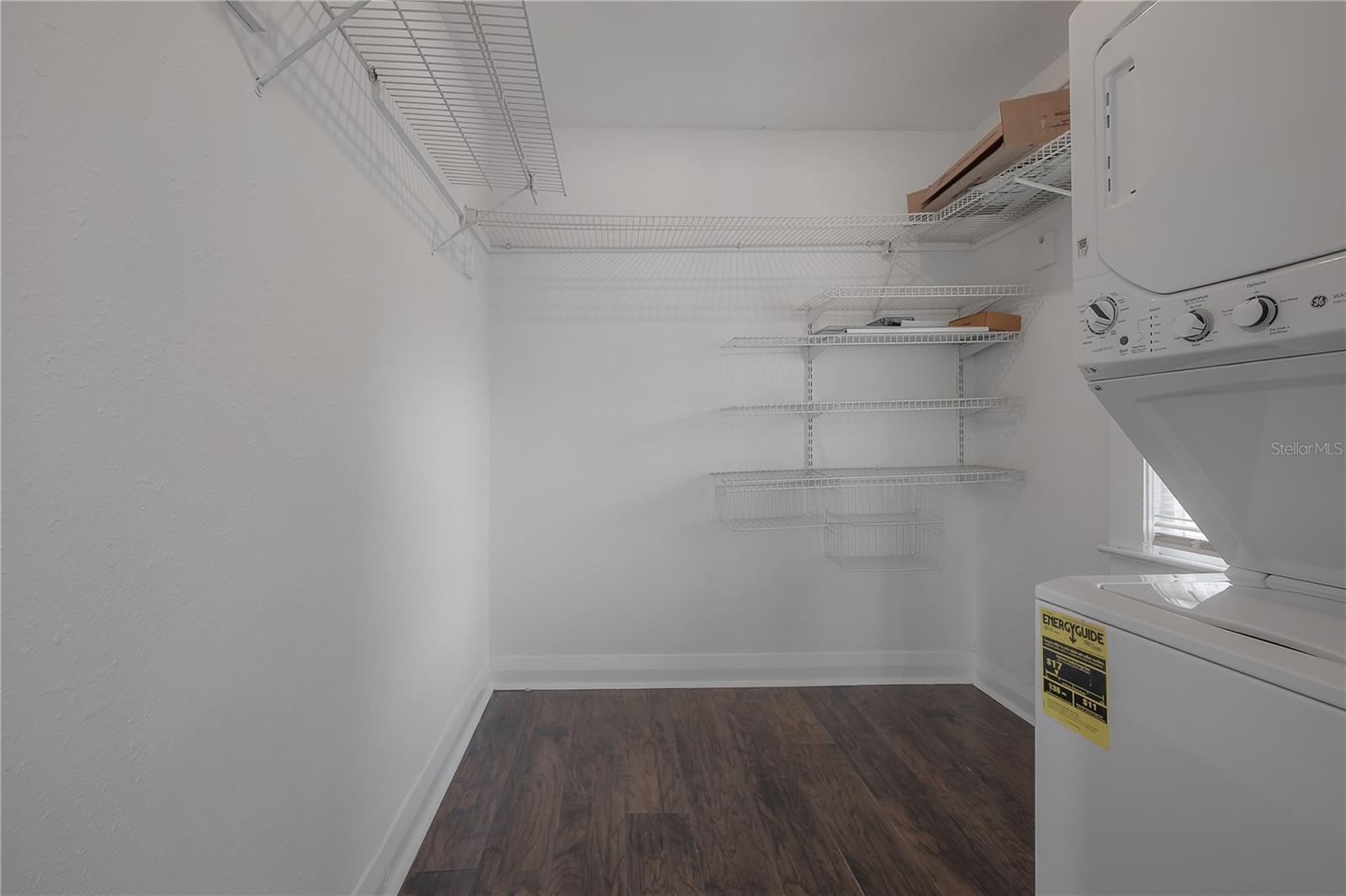 405 E Cayuga St Property Photo 17