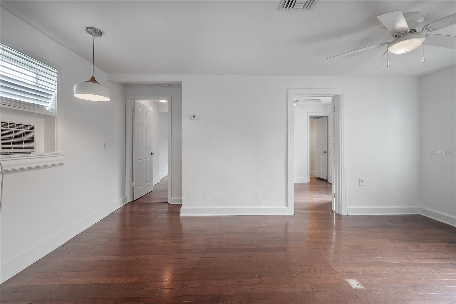 405 E Cayuga St Property Photo 27