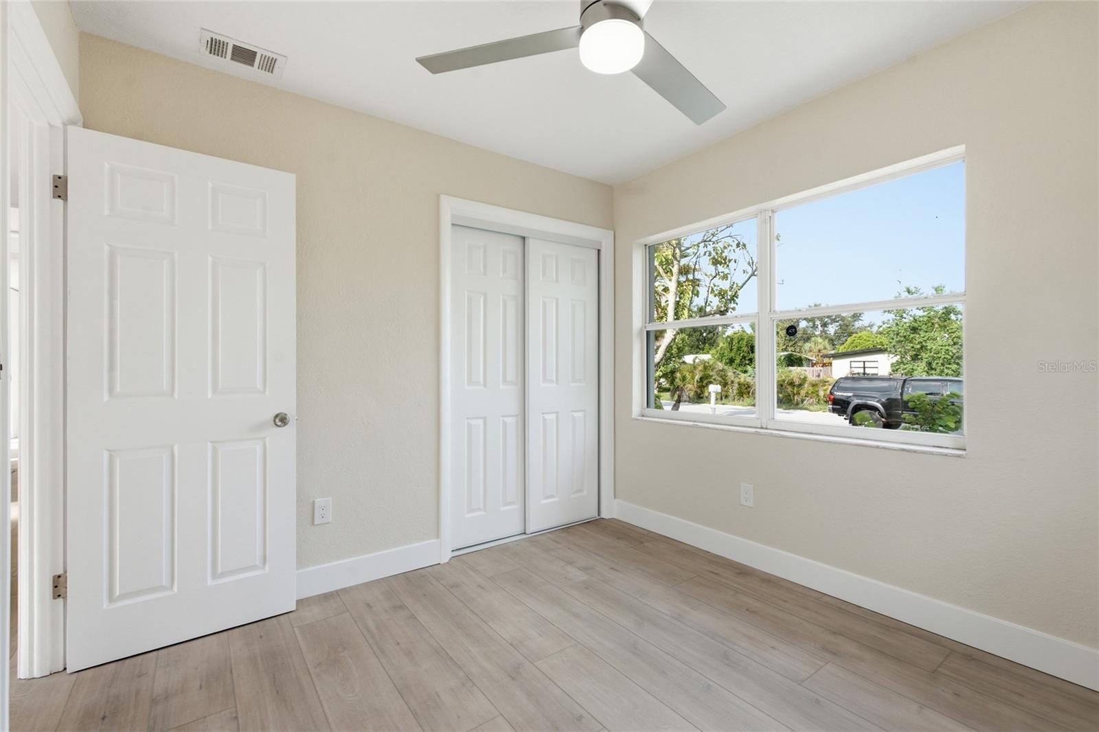 1060 Jackson St Property Photo 21