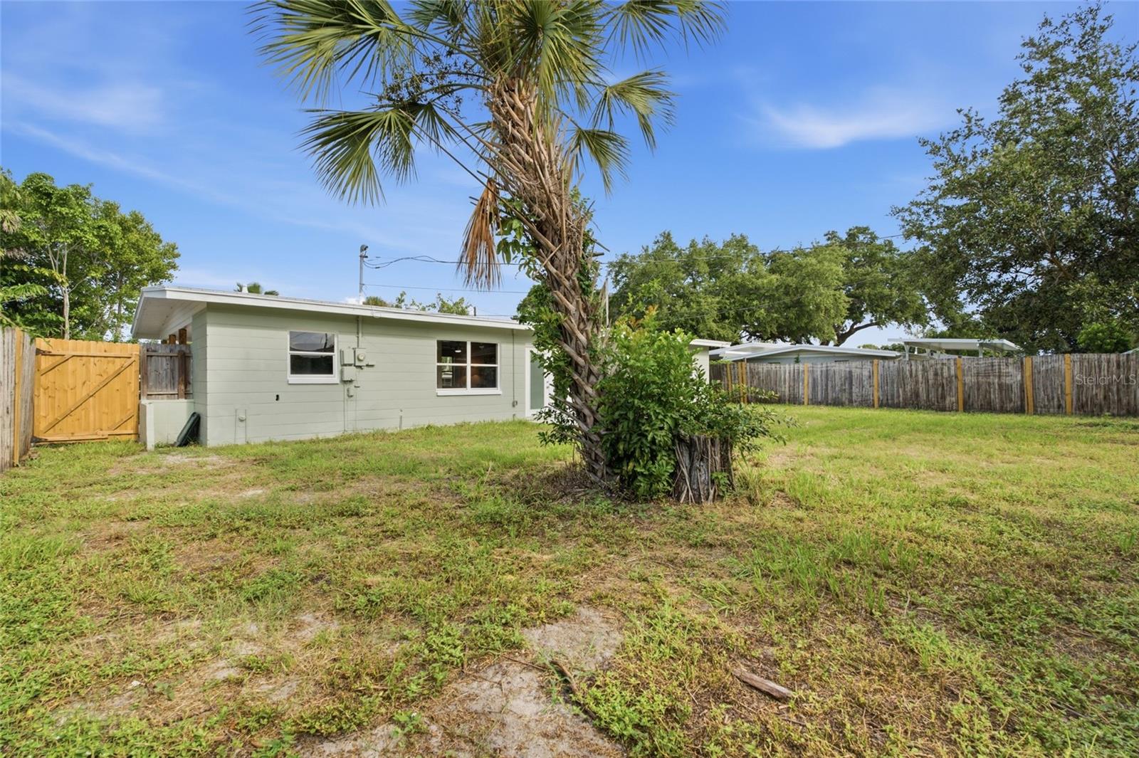 1060 Jackson St Property Photo 29