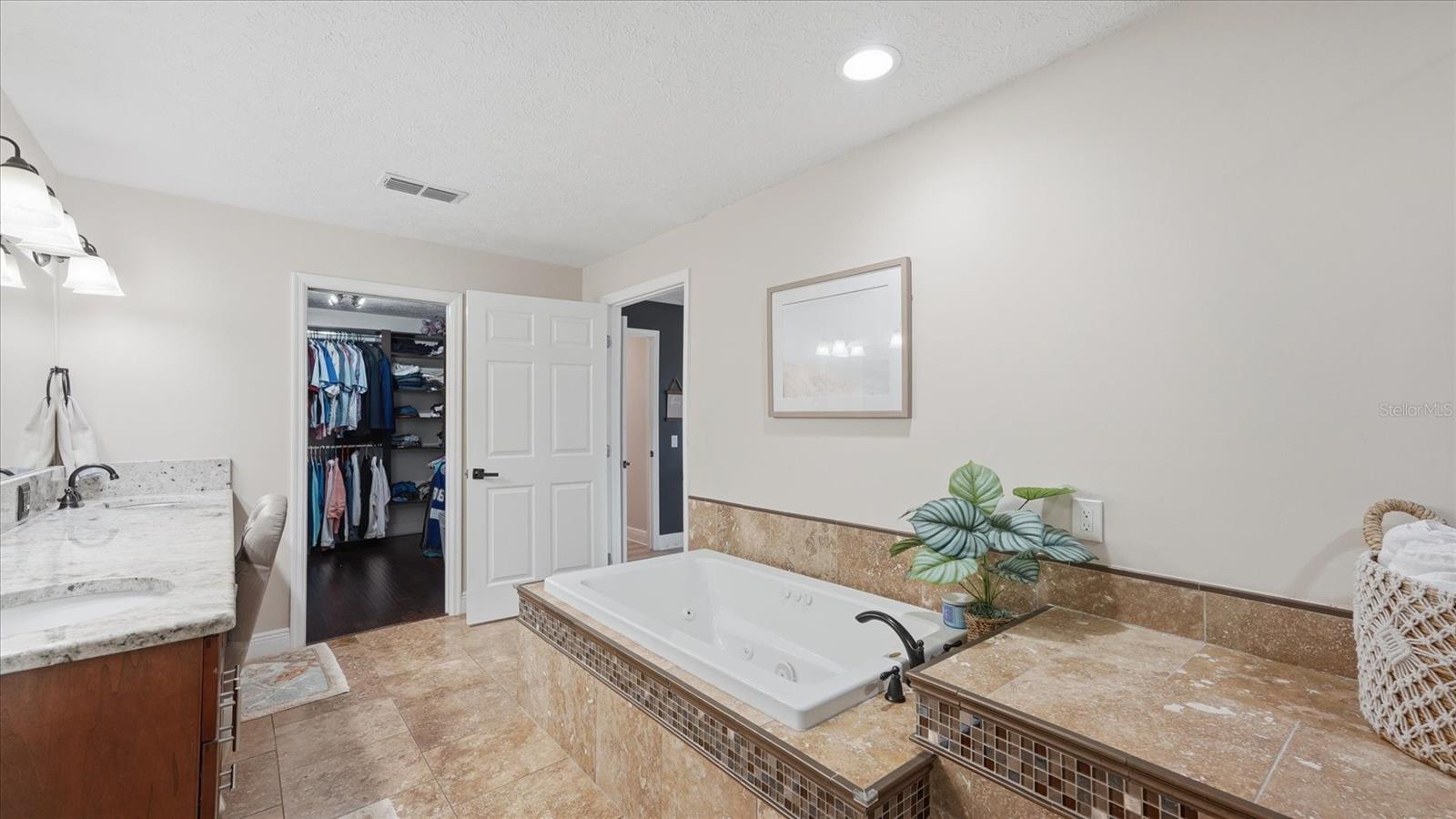 15127 Pennington Rd Property Photo 38
