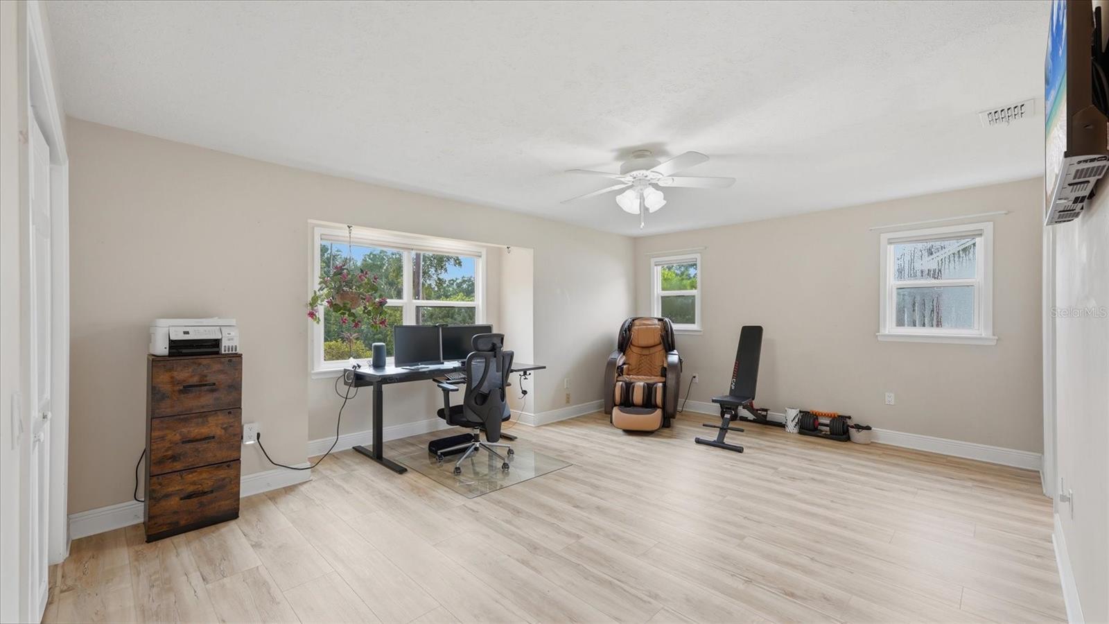 15127 Pennington Rd Property Photo 41