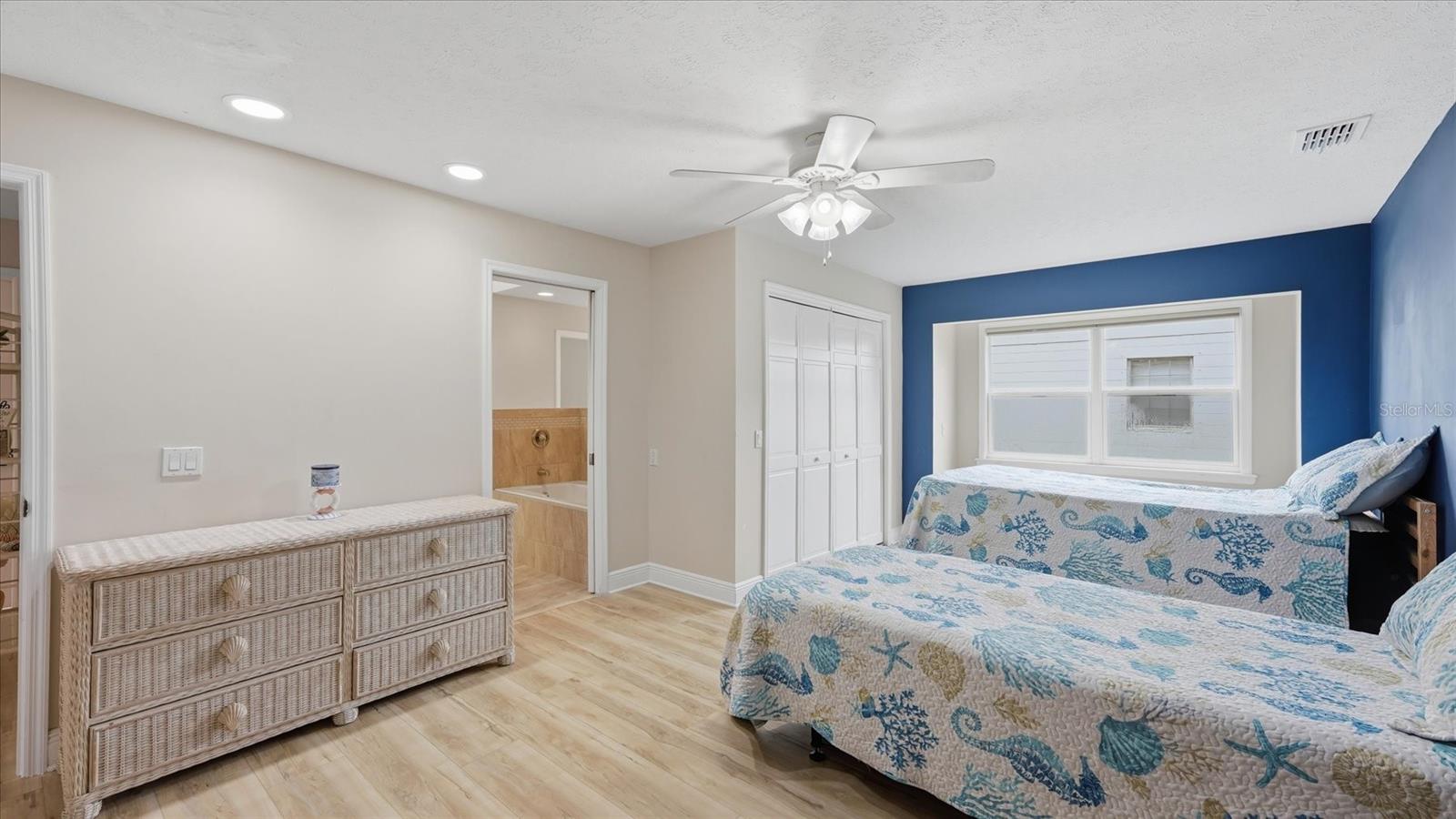 15127 Pennington Rd Property Photo 47