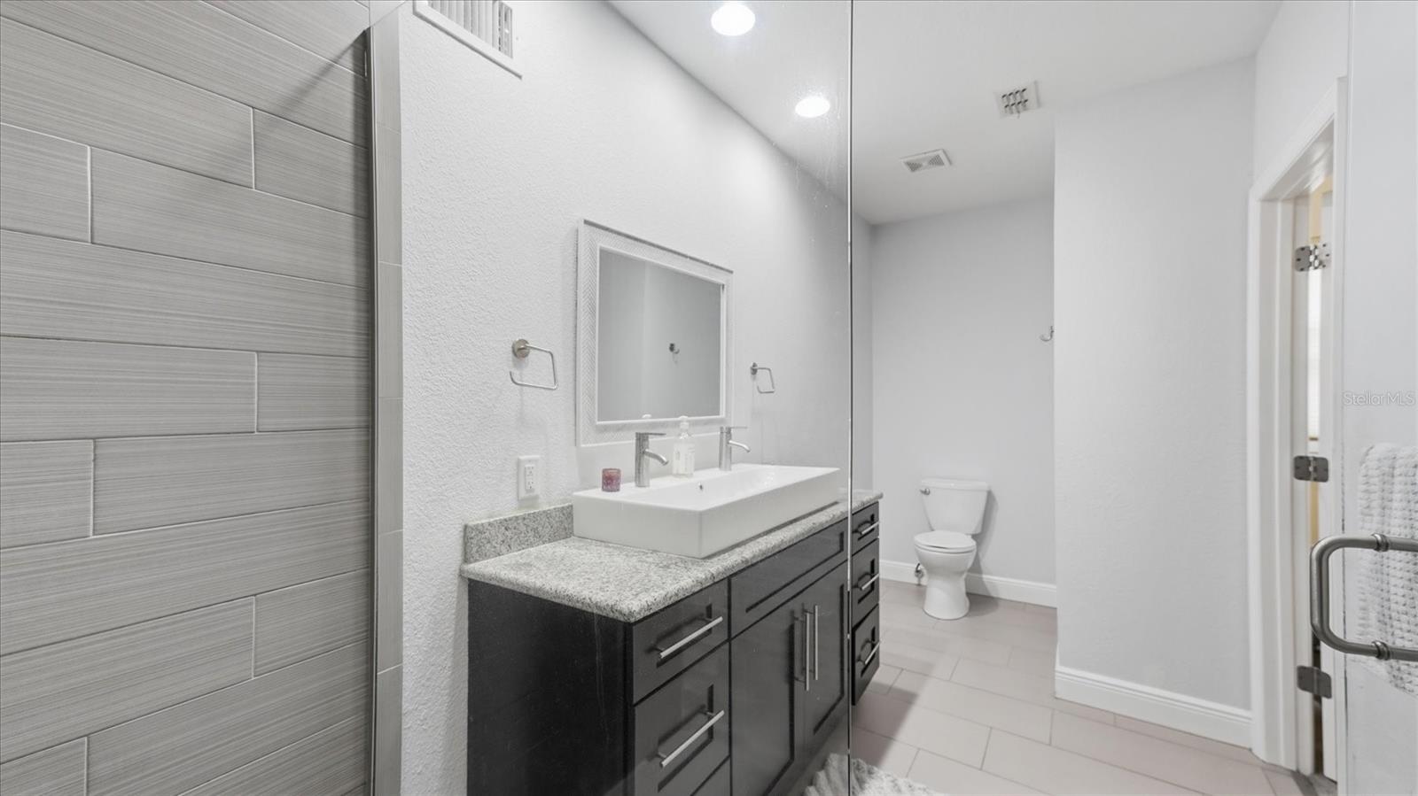 15127 Pennington Rd Property Photo 57