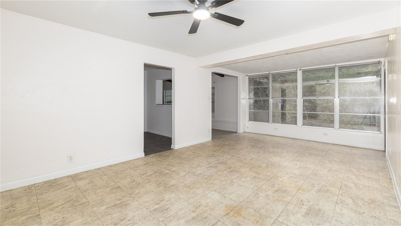 5328 Rainbow Dr Property Photo 13