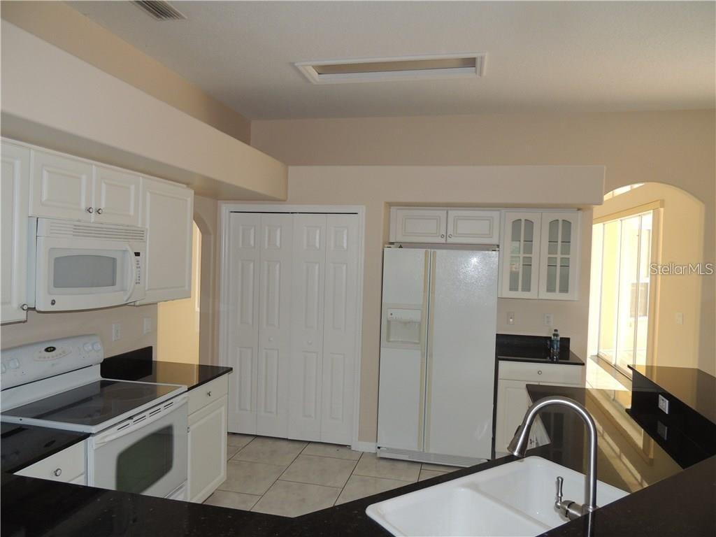 14905 Evershine St Property Photo 6