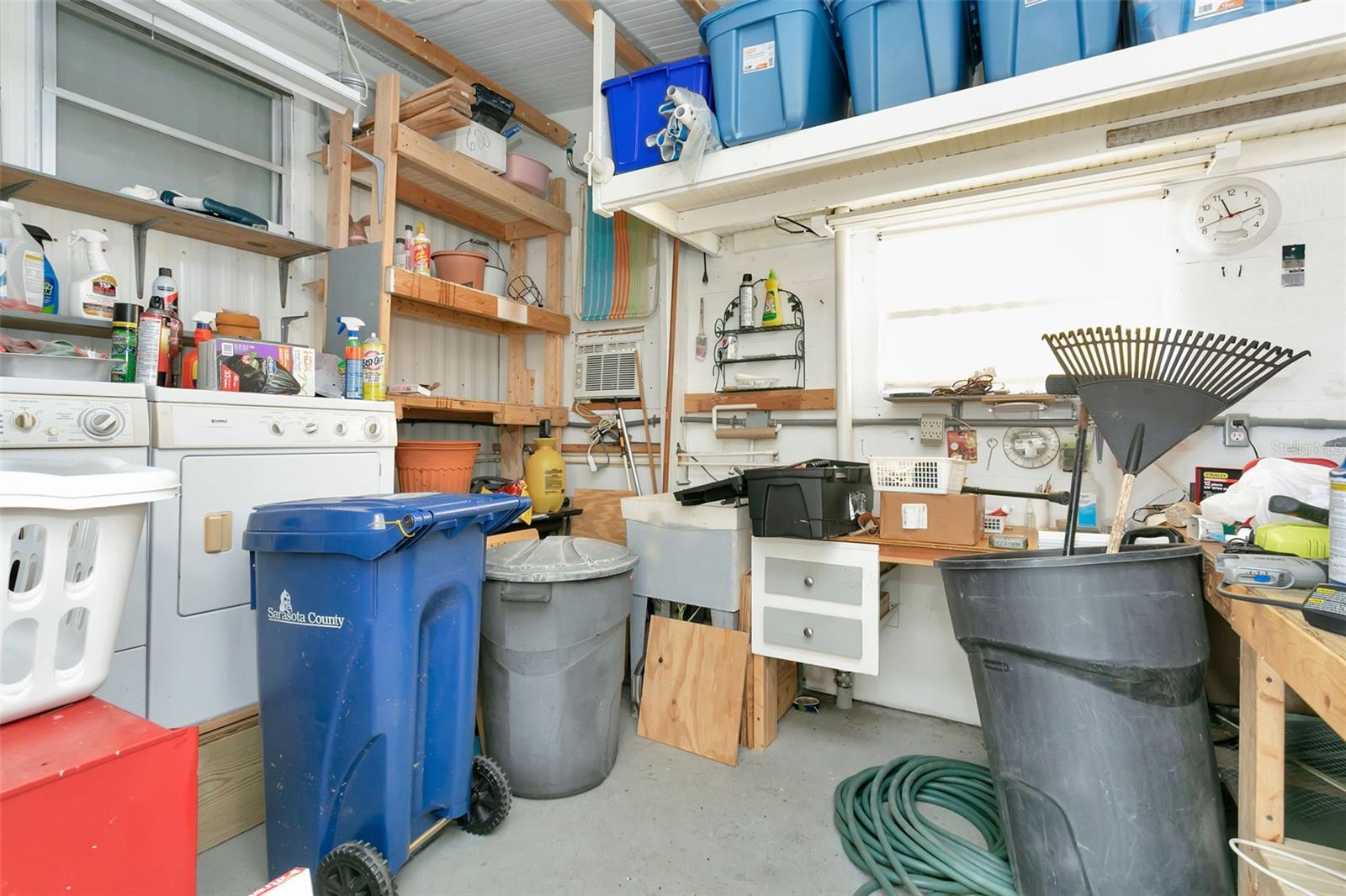 5690 Forsythia Rd Property Photo 23