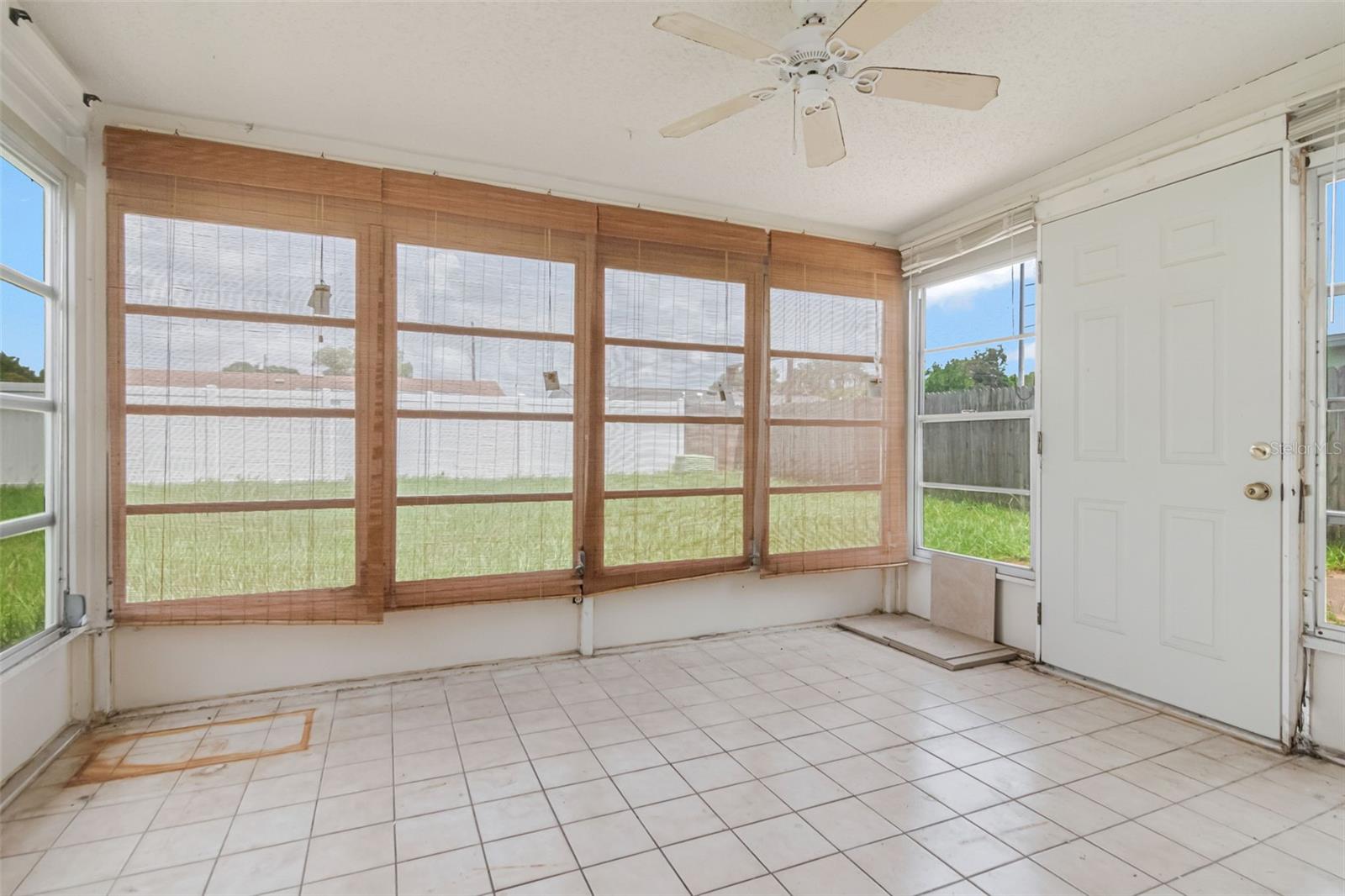 1024 Viking Dr Property Photo 19