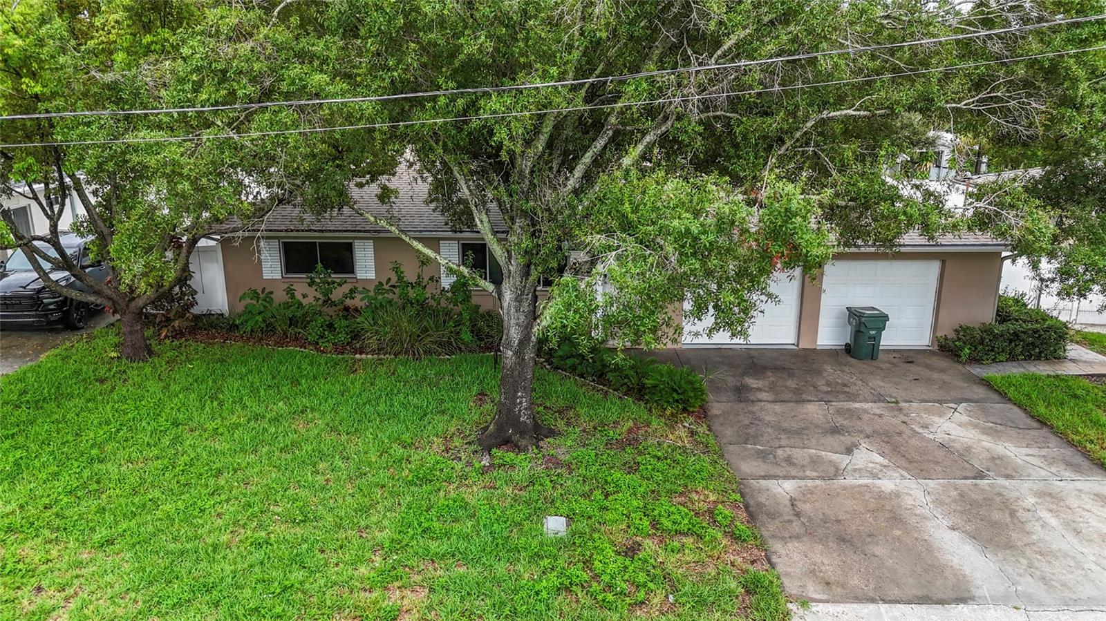 55 Velma Dr W Property Photo 5