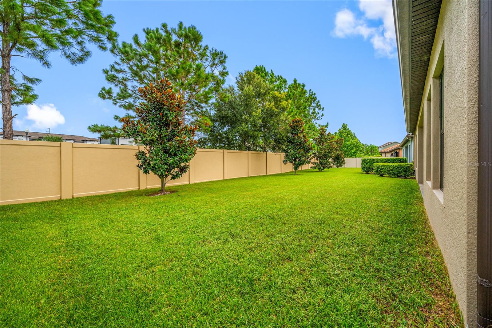18308 Leafmore St Property Photo 8