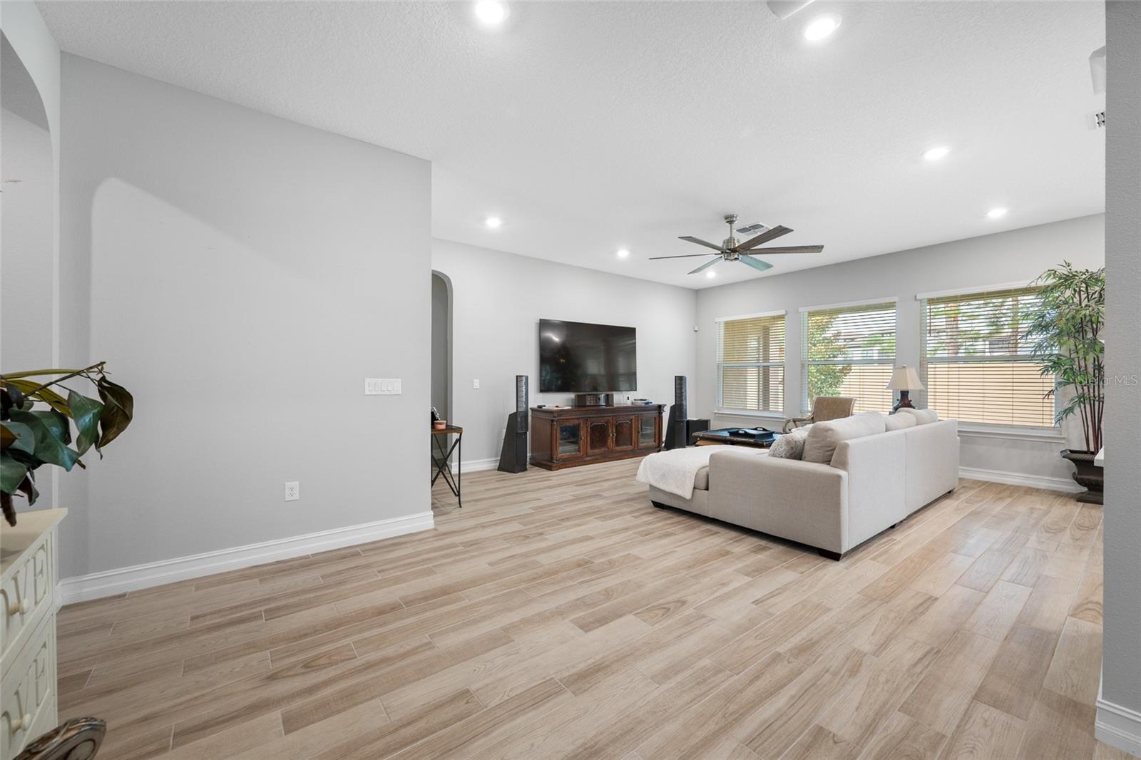 18308 Leafmore St Property Photo 17