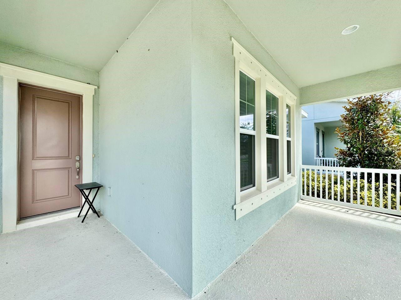 827 Winterside Dr Property Photo 4