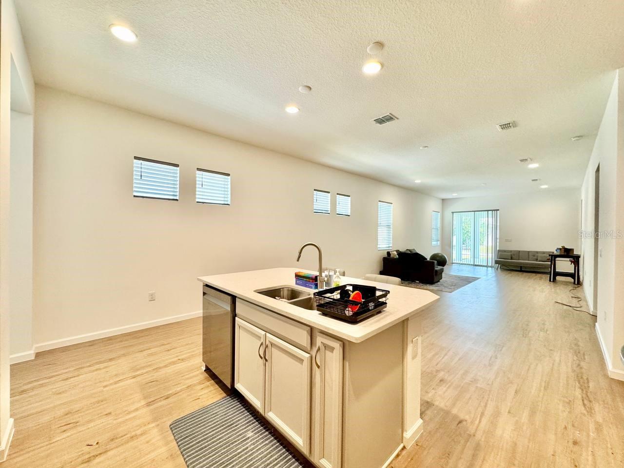 827 Winterside Dr Property Photo 10