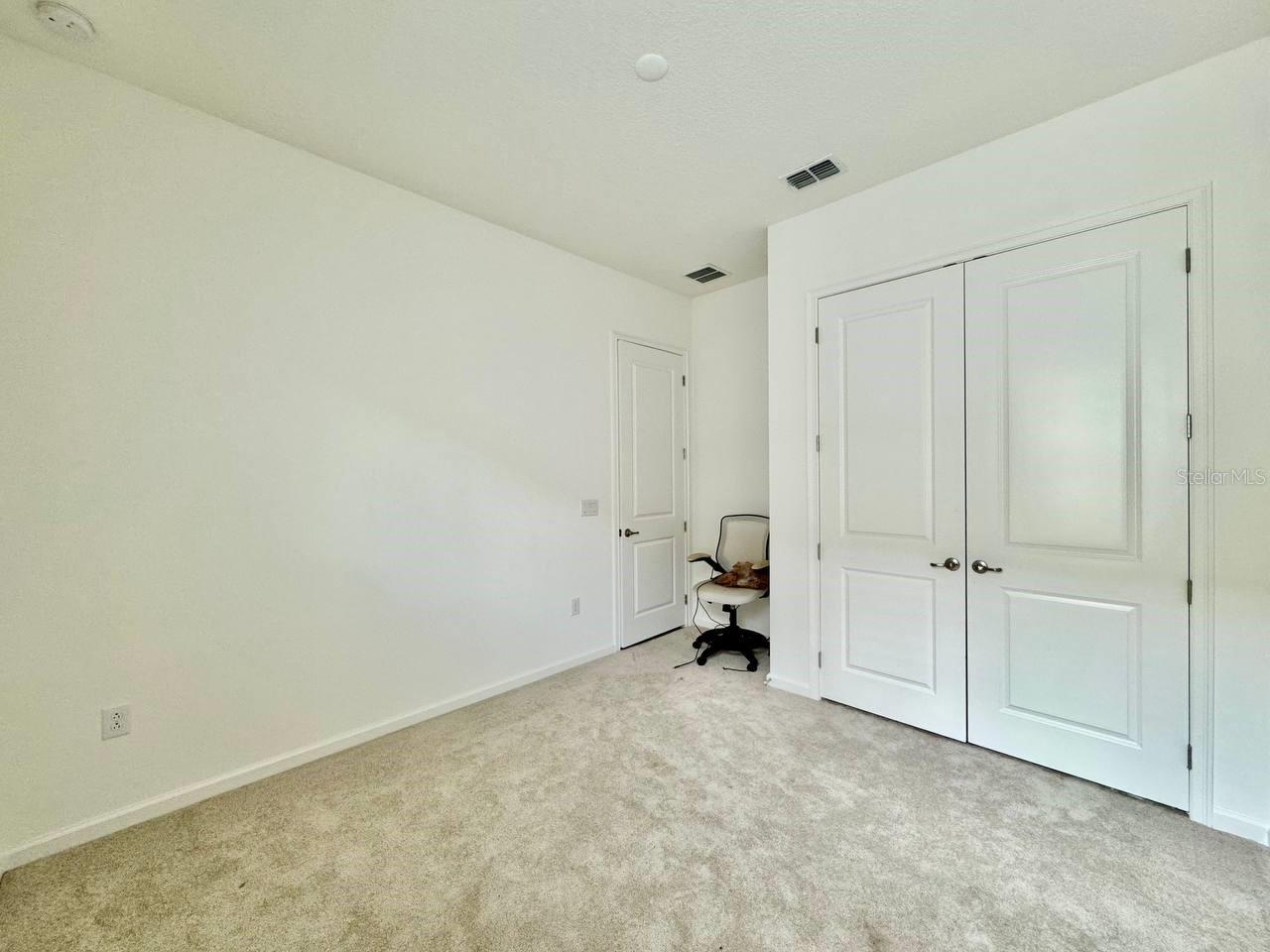 827 Winterside Dr Property Photo 16