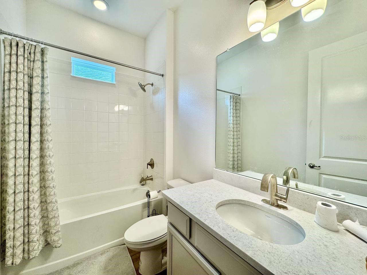 827 Winterside Dr Property Photo 17