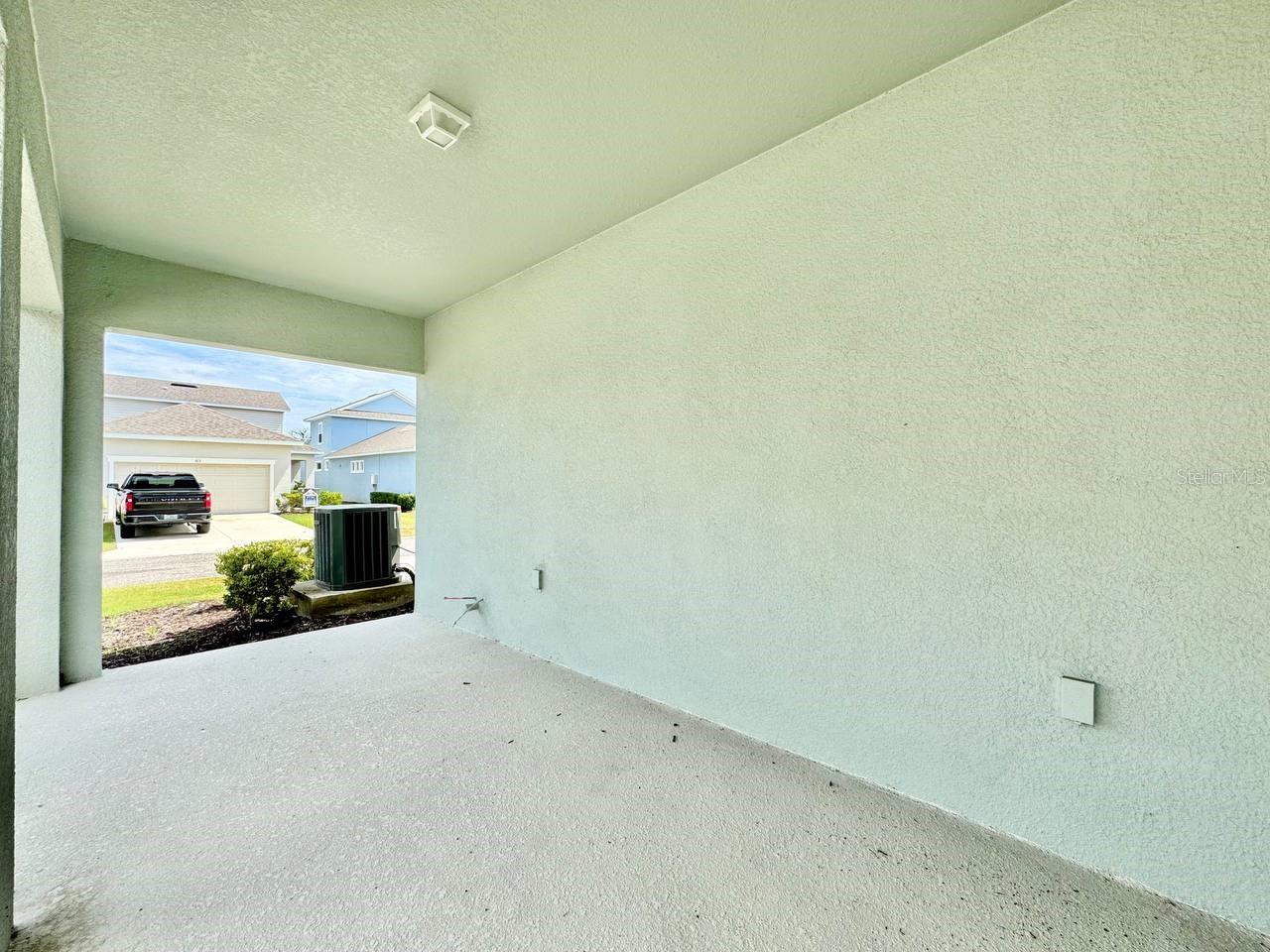 827 Winterside Dr Property Photo 26