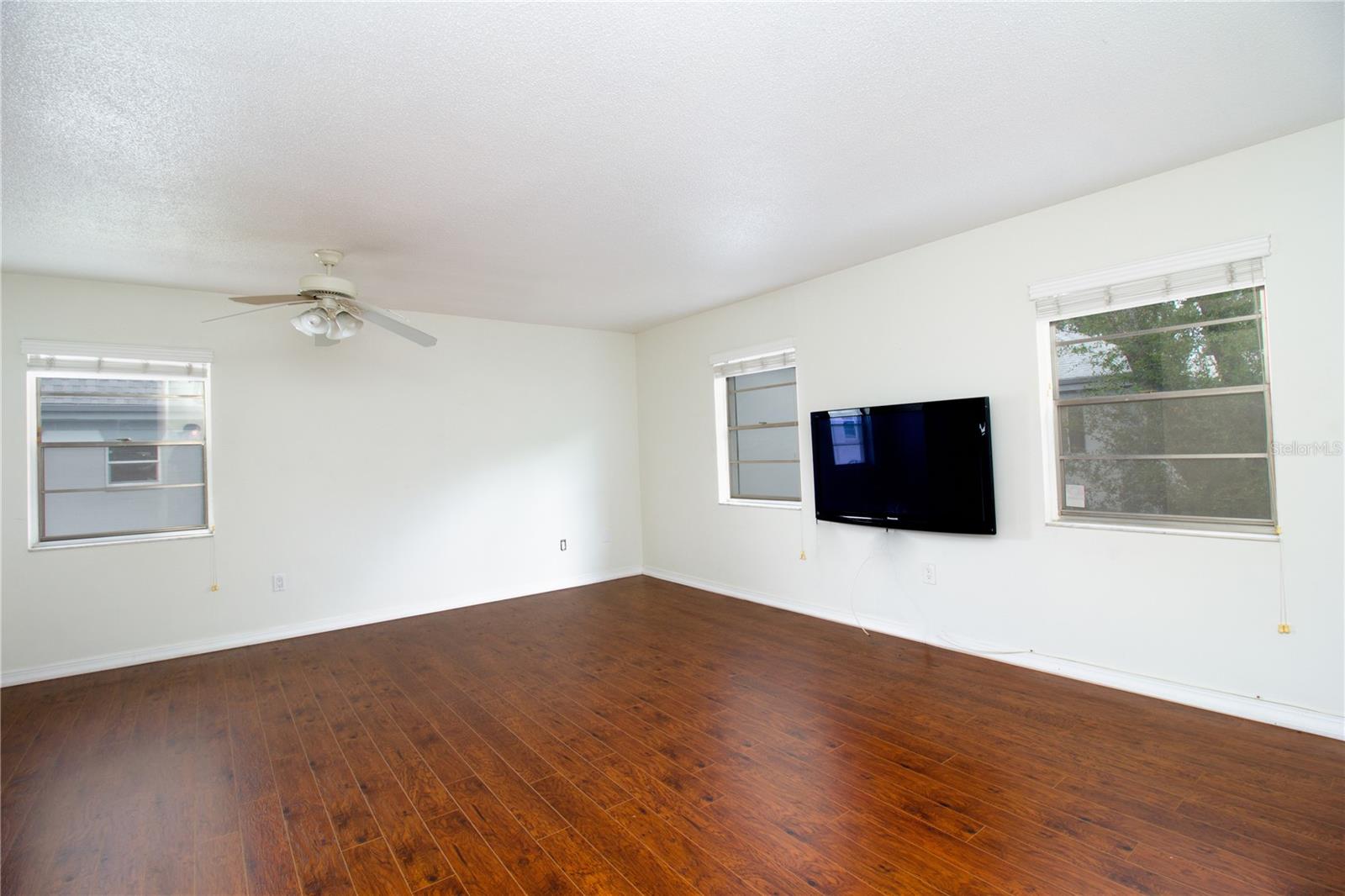 6940 A Sunset Dr S #2c Property Photo 2