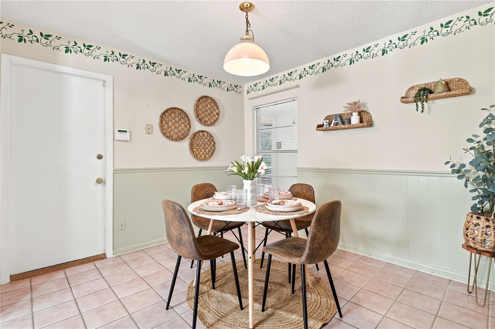 6803 Longpointe Way Property Photo 11