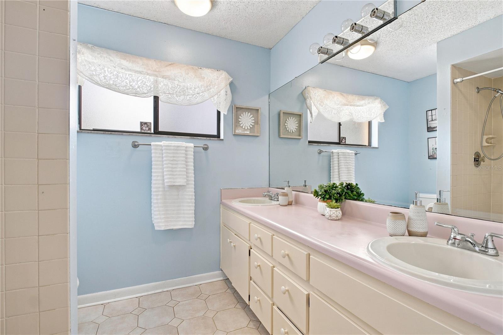 6803 Longpointe Way Property Photo 24