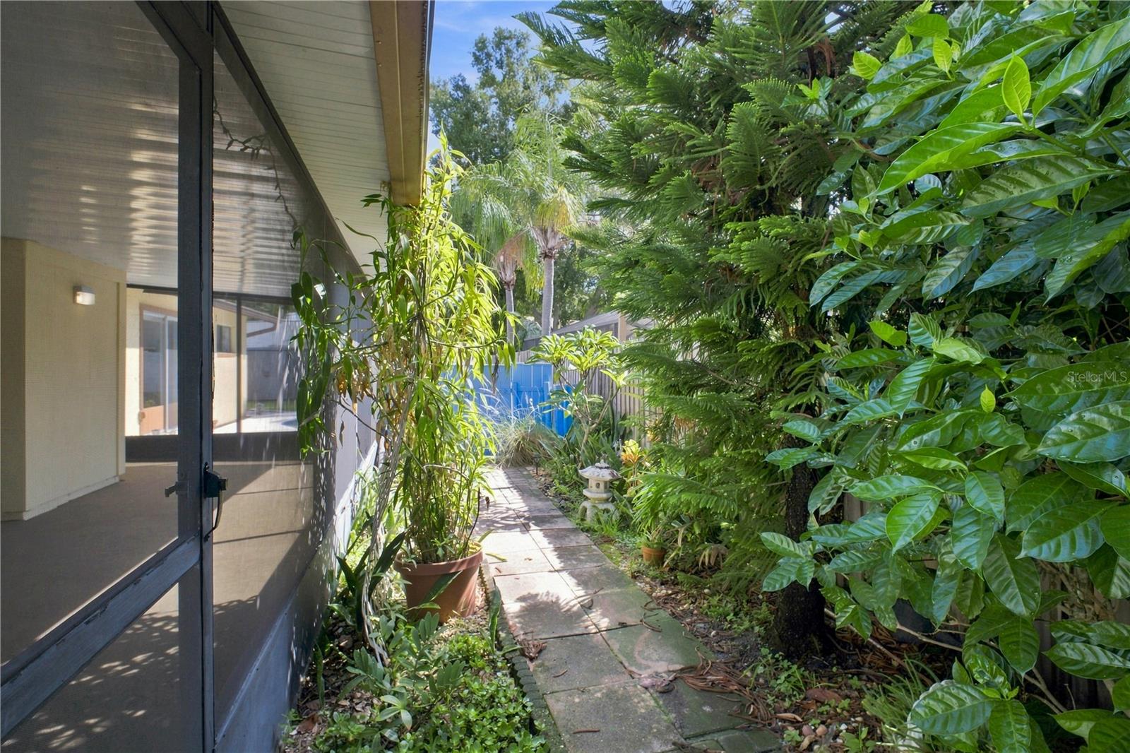 6803 Longpointe Way Property Photo 38
