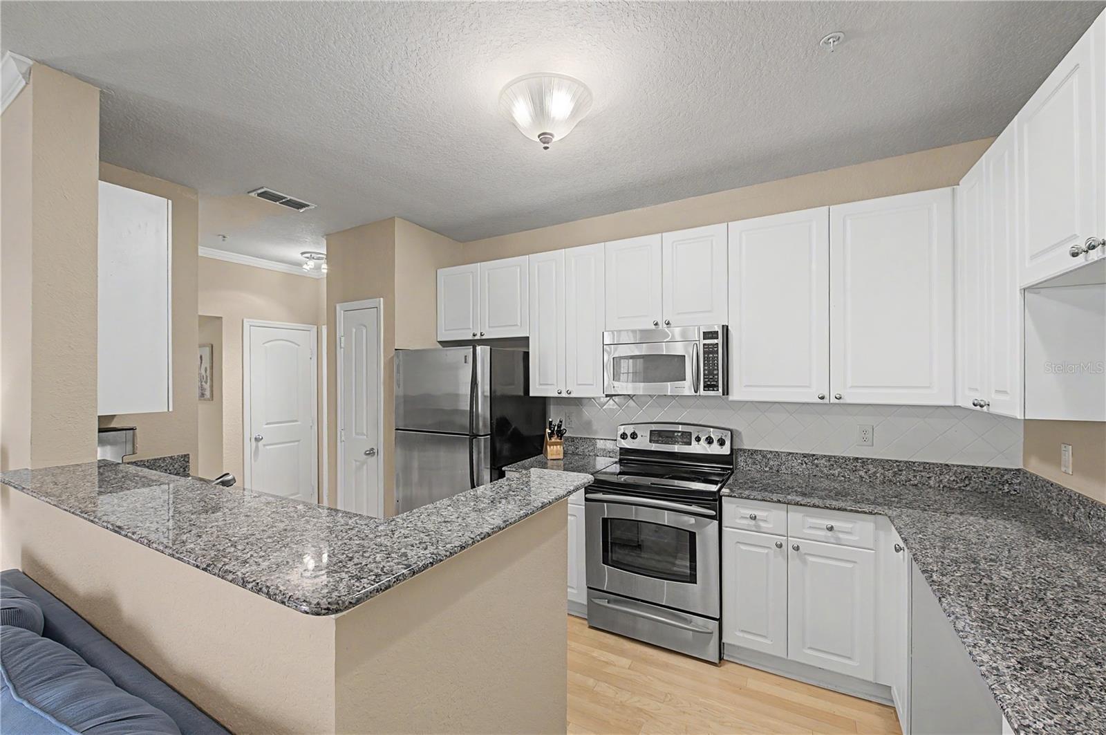 4221 W Spruce St #1222 Property Photo 6