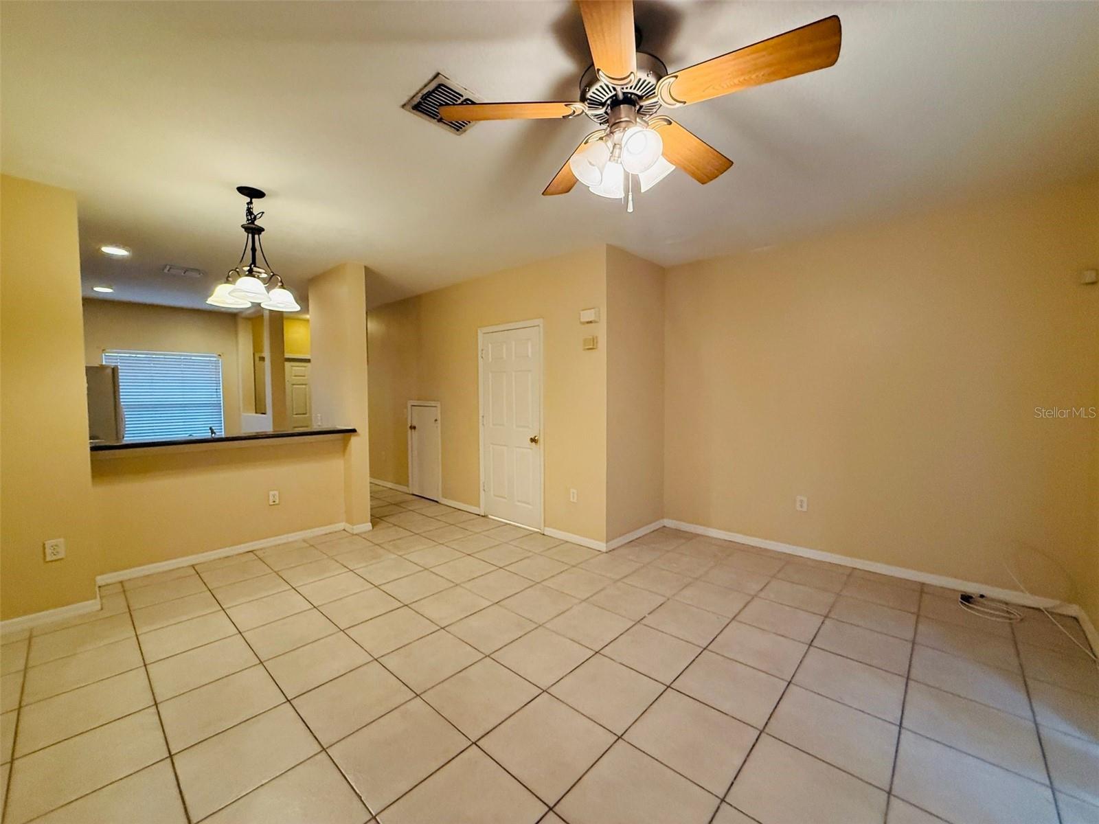 8533 Trail Wind Dr Property Photo 4