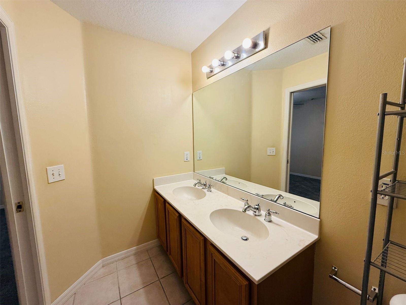 8533 Trail Wind Dr Property Photo 16