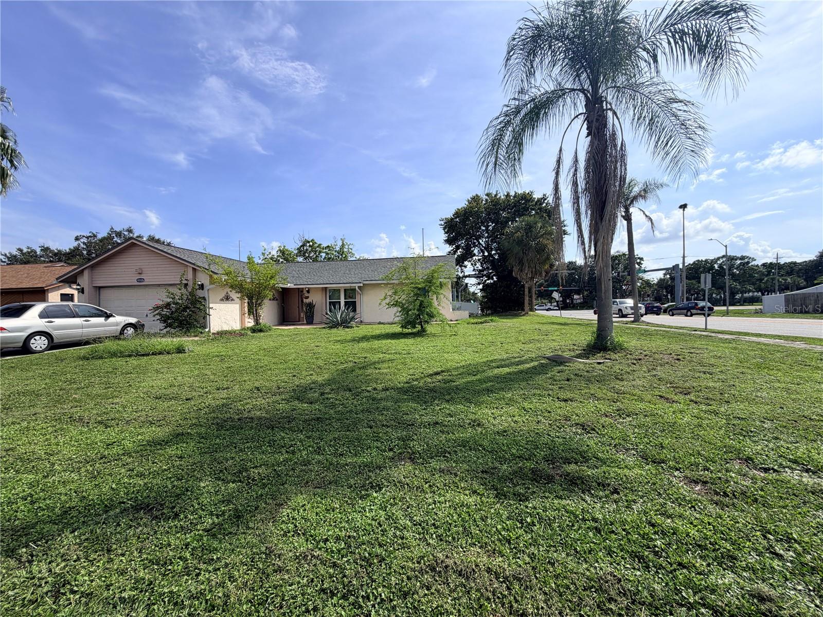 10326 Out Island Dr Property Photo 3