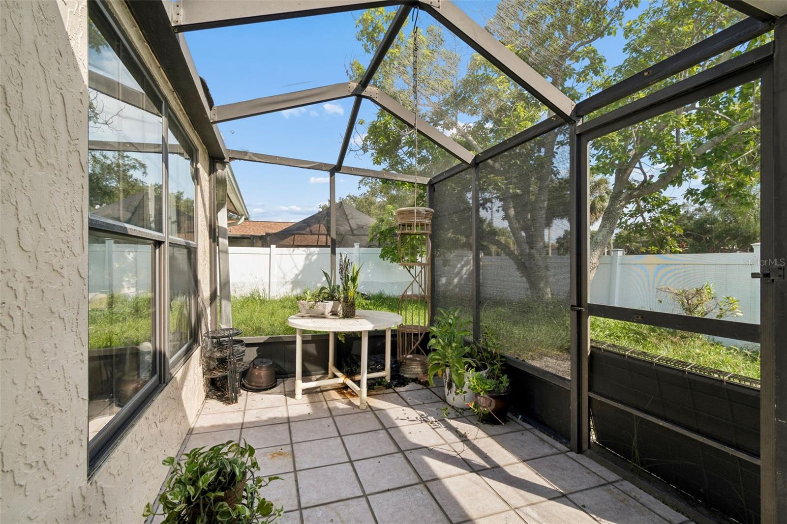 10326 Out Island Dr Property Photo 24