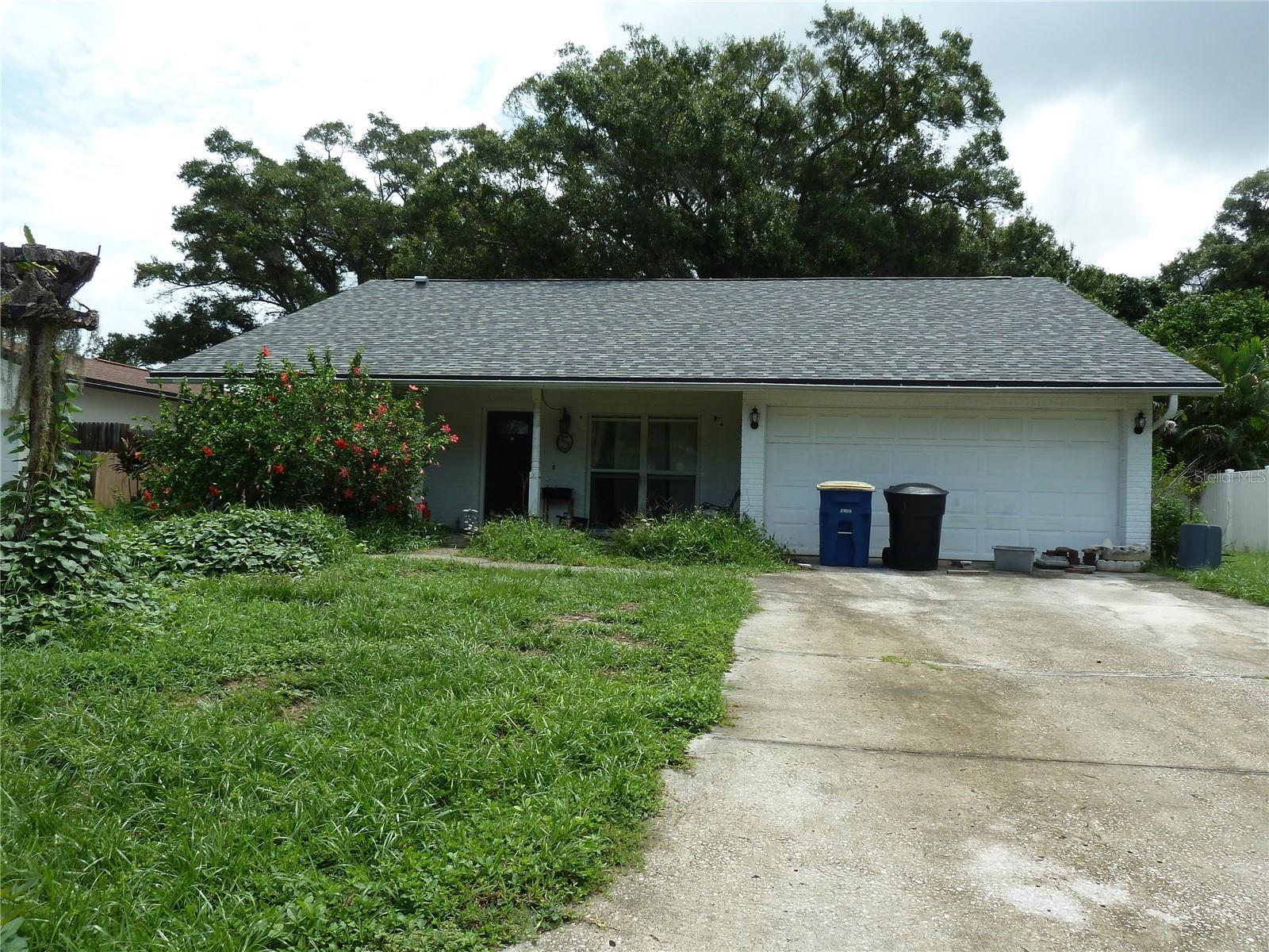 5 S Jupiter Ave Property Photo 1