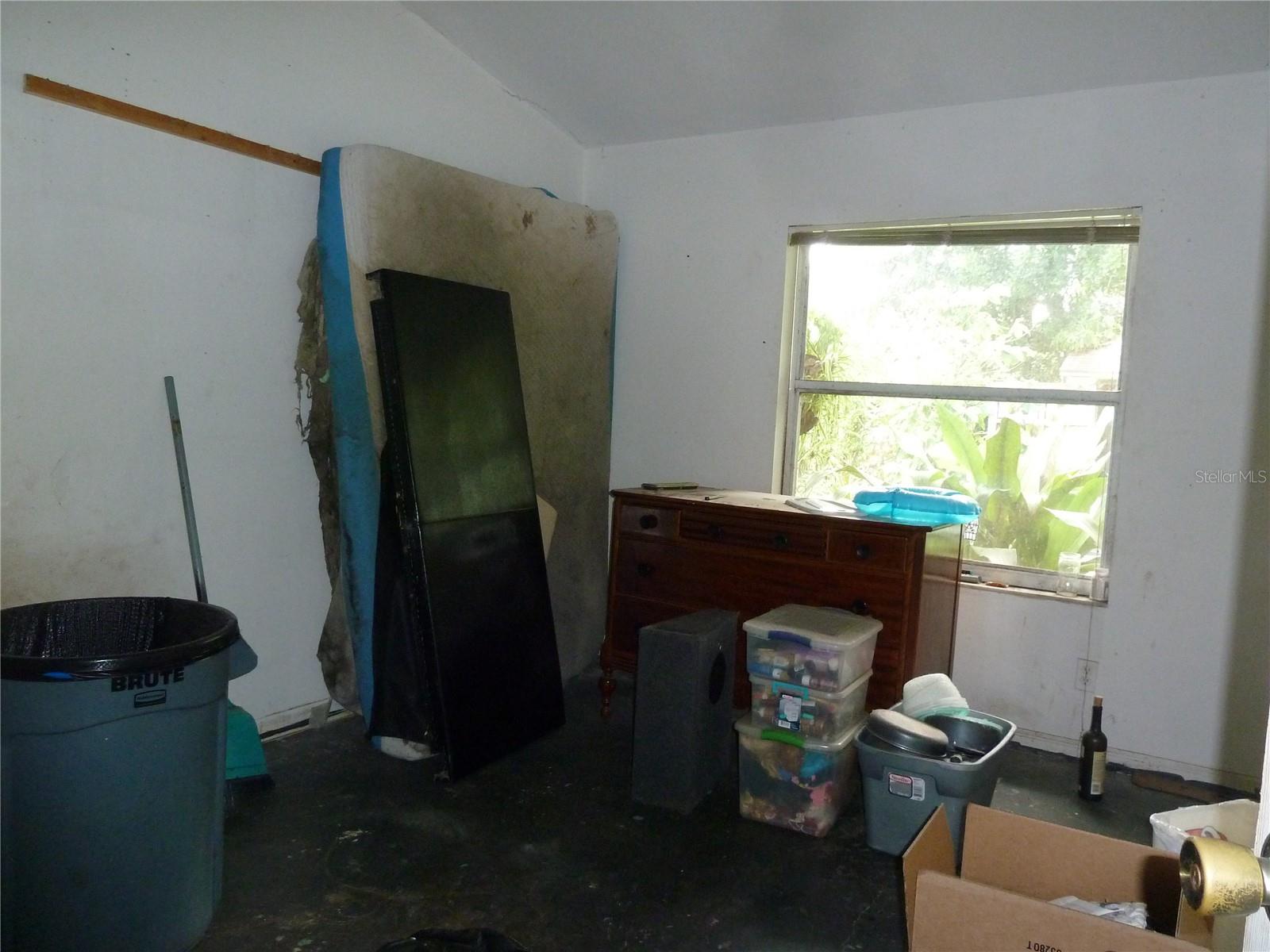 5 S Jupiter Ave Property Photo 10