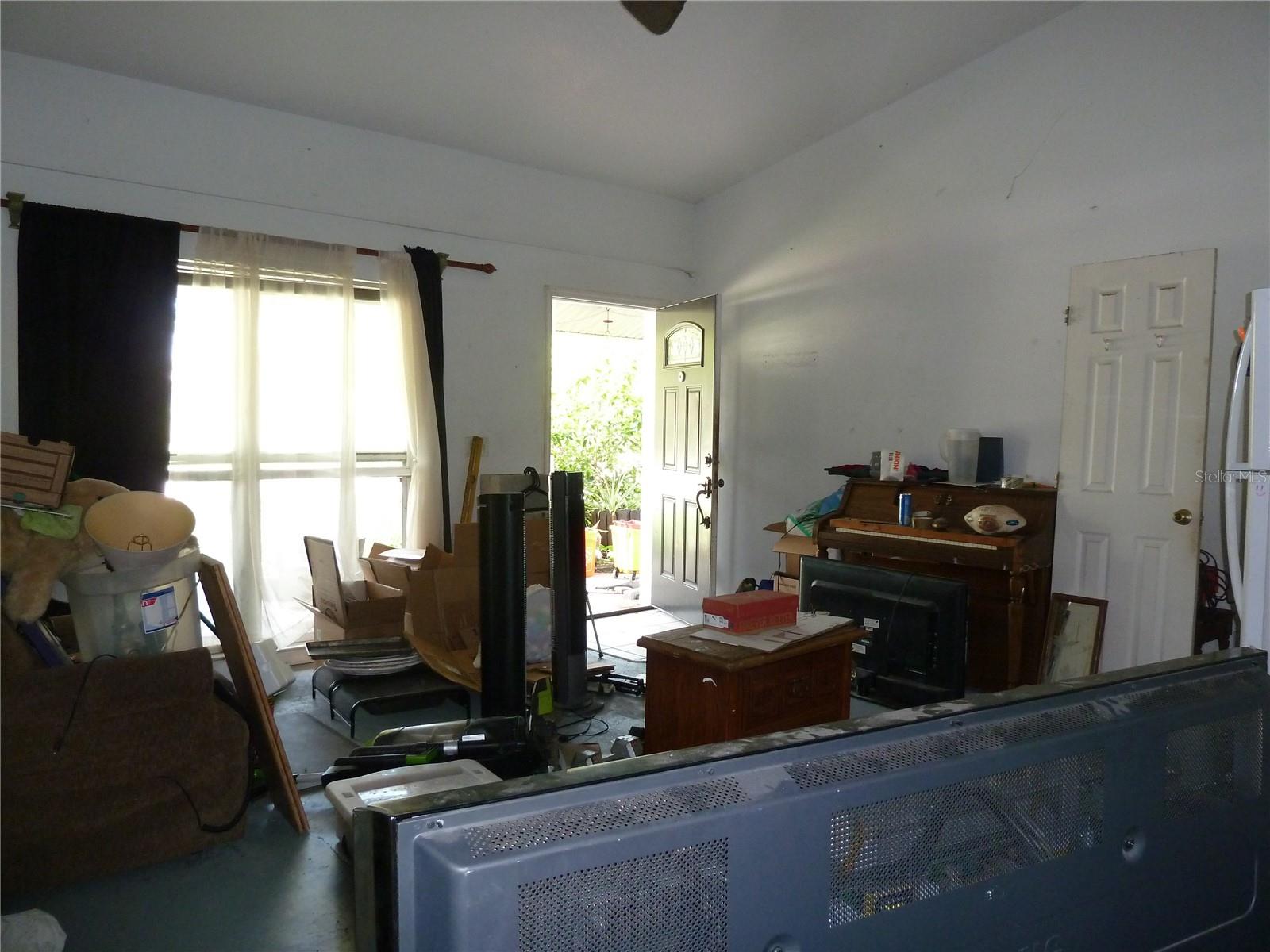 5 S Jupiter Ave Property Photo 17